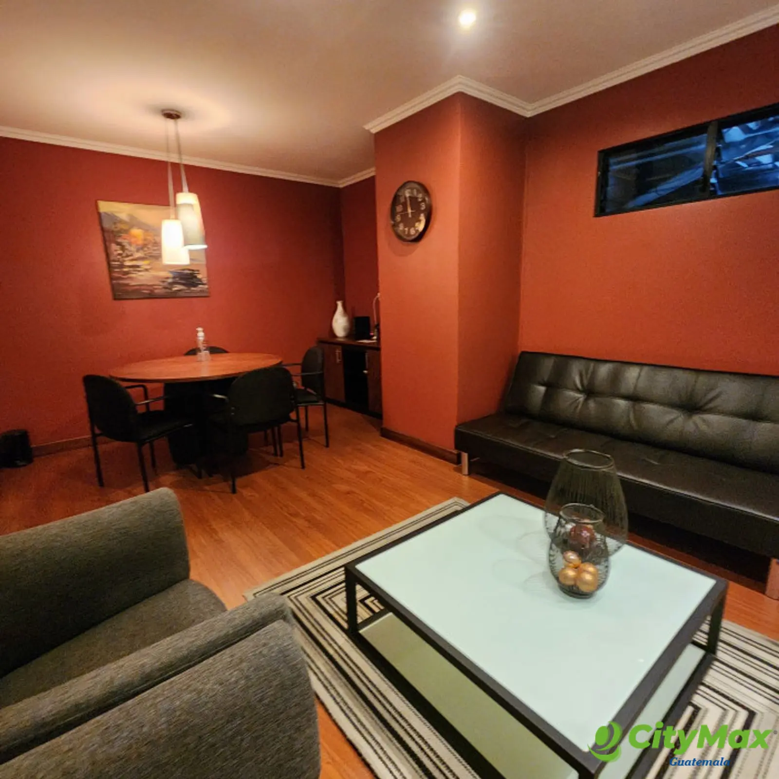 En Alquiler Apartamento en Zona 10 Amueblado - foto 20