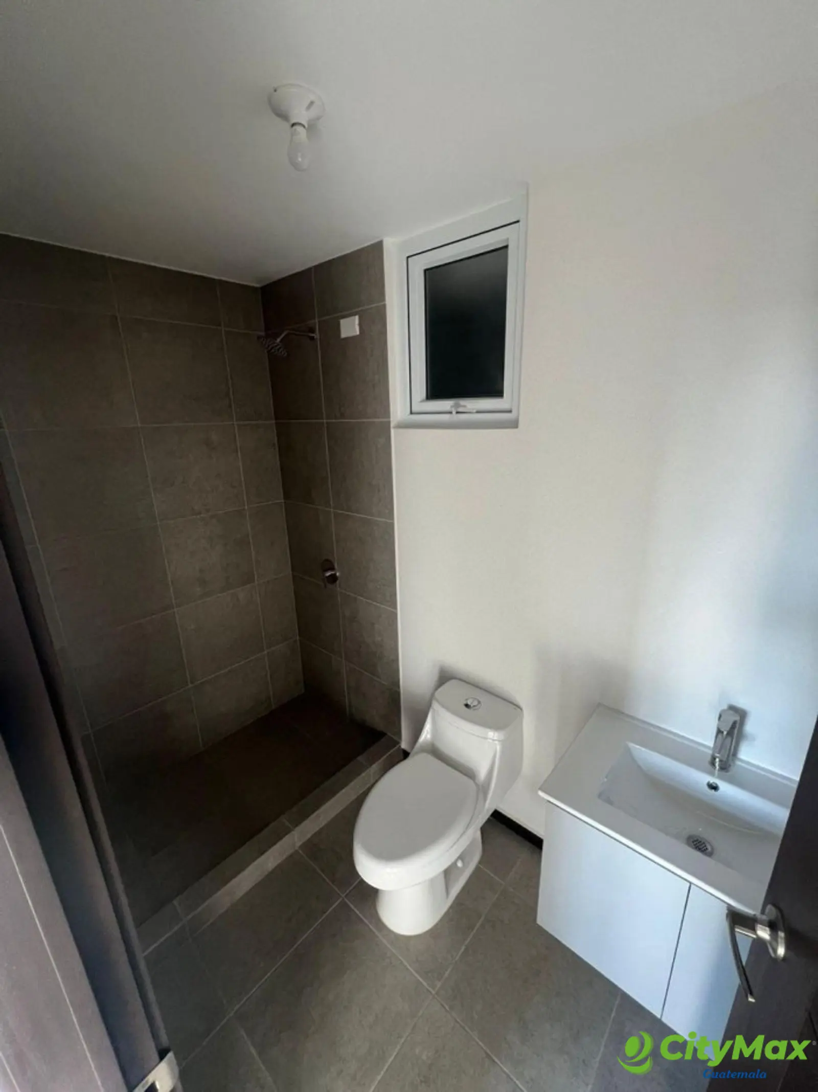 Apartamento en Renta Parque San Jorge Zona 11 - foto 3