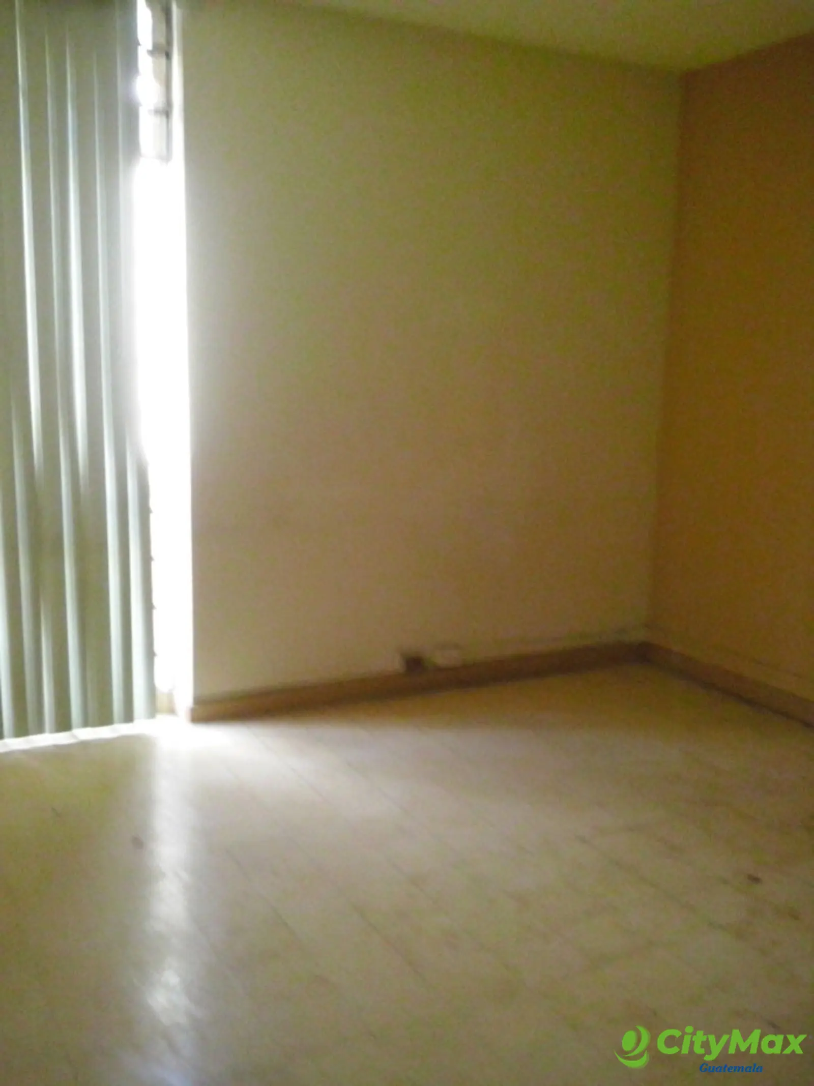 En renta oficina en zona 10 Guatemala!! - foto 3