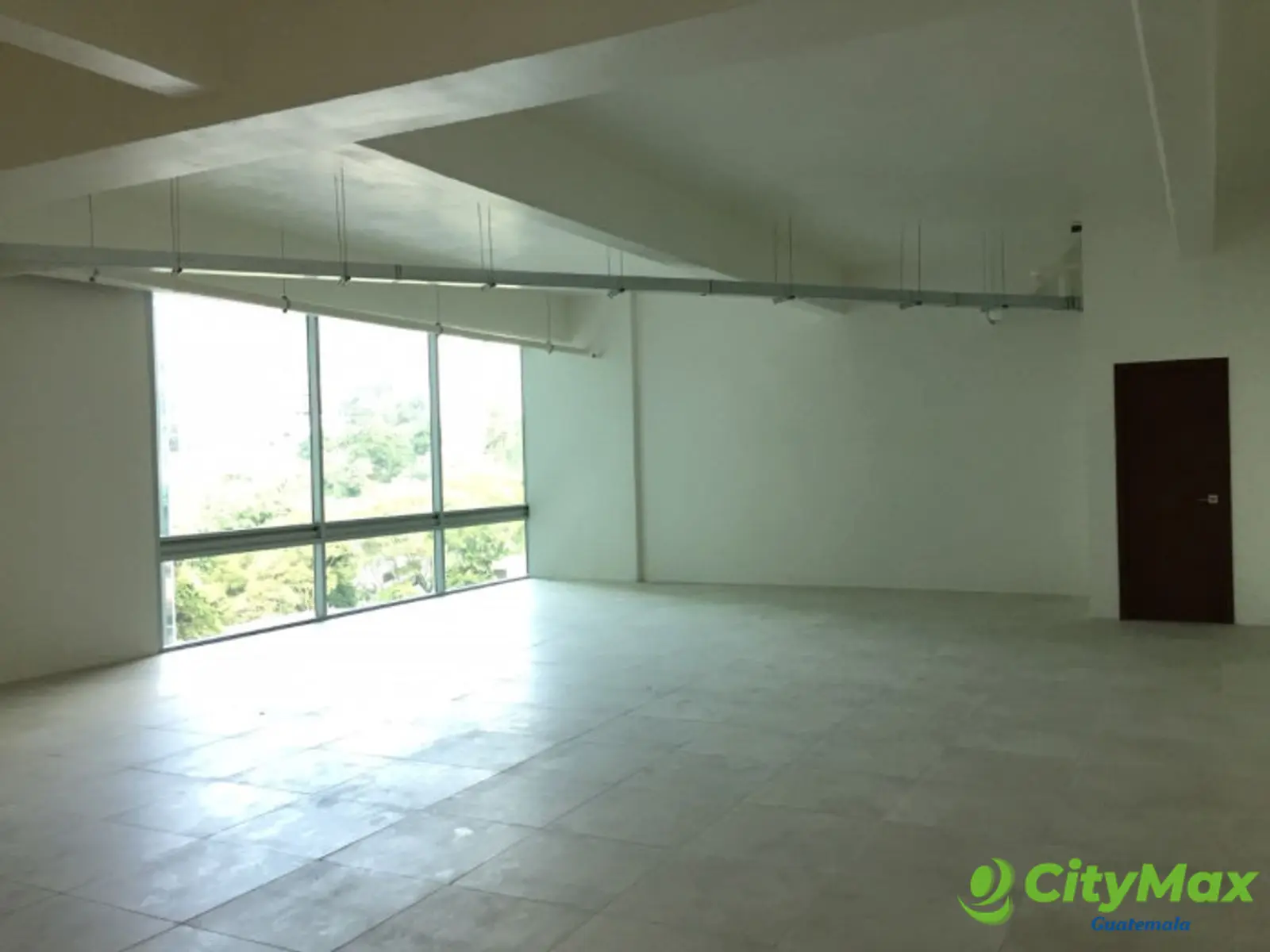 Oficina Nueva en venta en obra gris en zona 15 VH 2 - foto 3