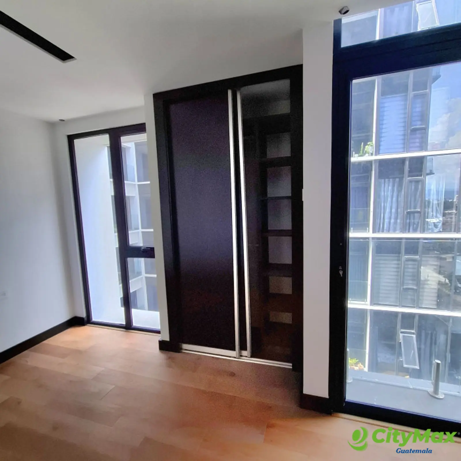 Apartamento en Venta Tipo Estudio en Zona 11 - foto 2