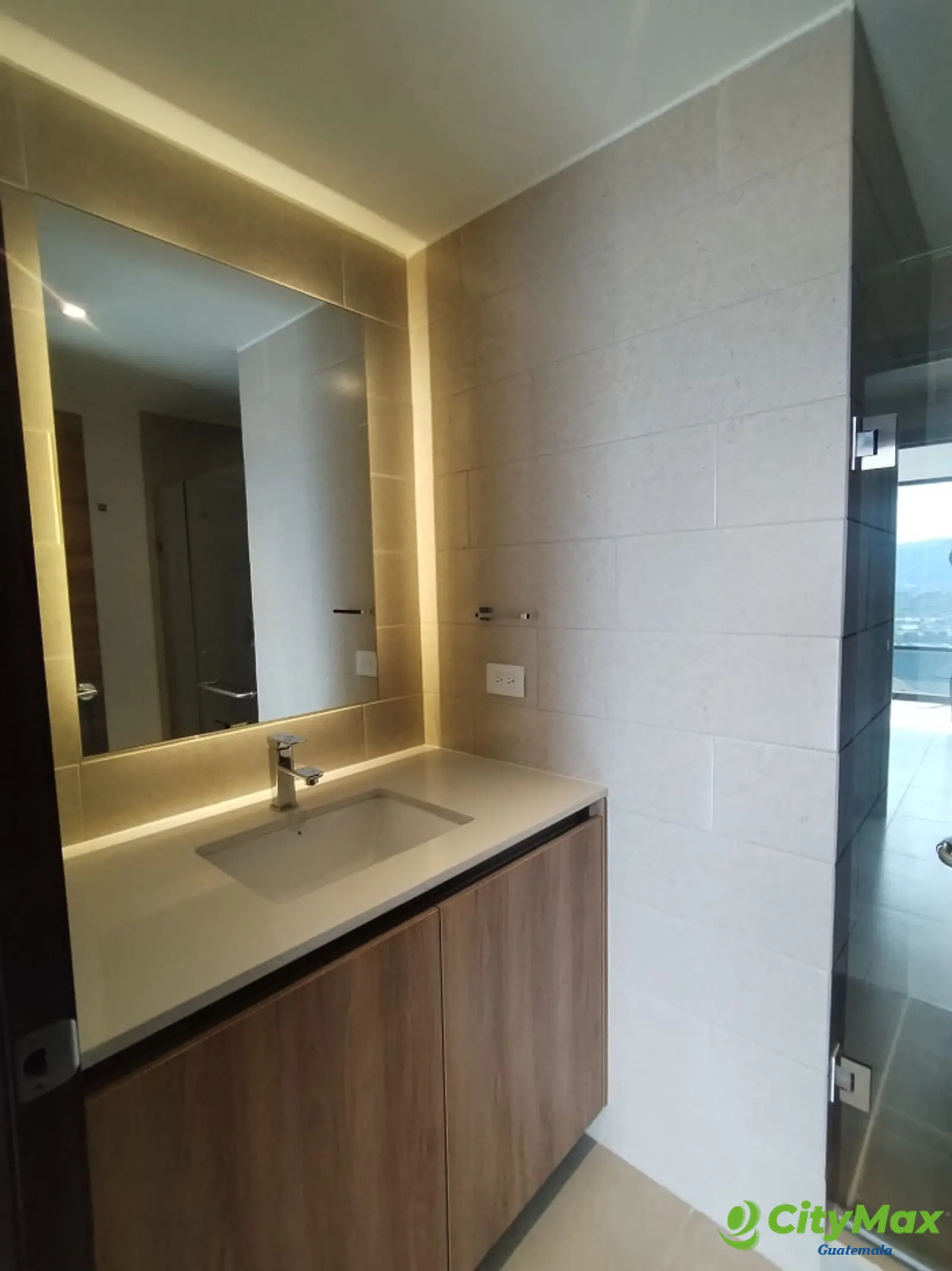 Apartamento en Venta para Inversión en Elemento zona 13 - foto 5