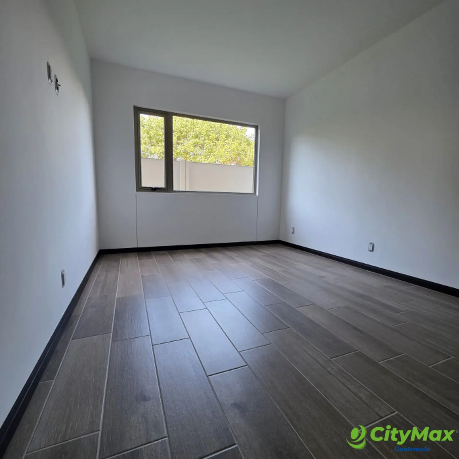 Apartamento con jardin en Venta Zona 14 La Villa - foto 19