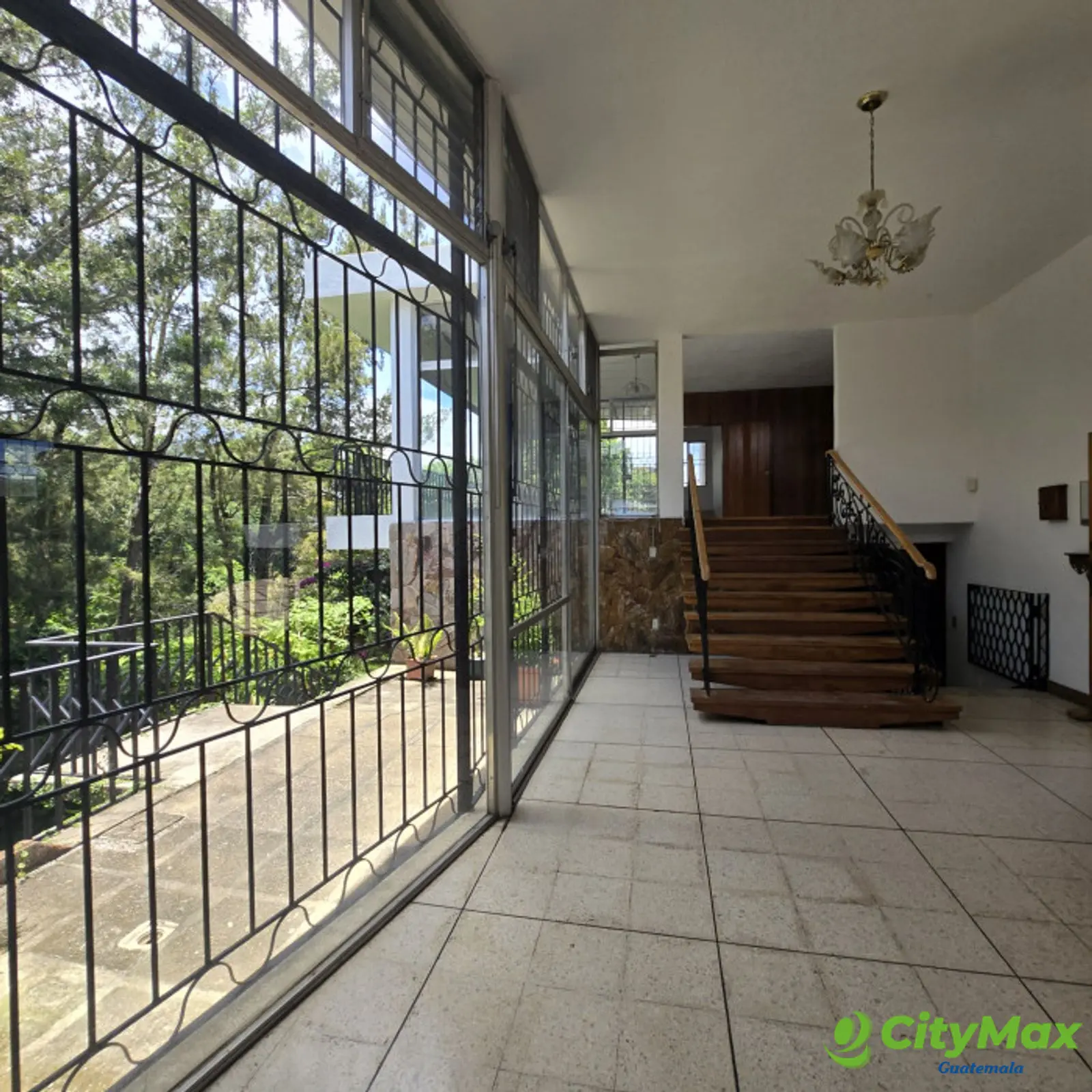 En Renta Casa en Zona 15 ideal para oficinas !! - foto 20