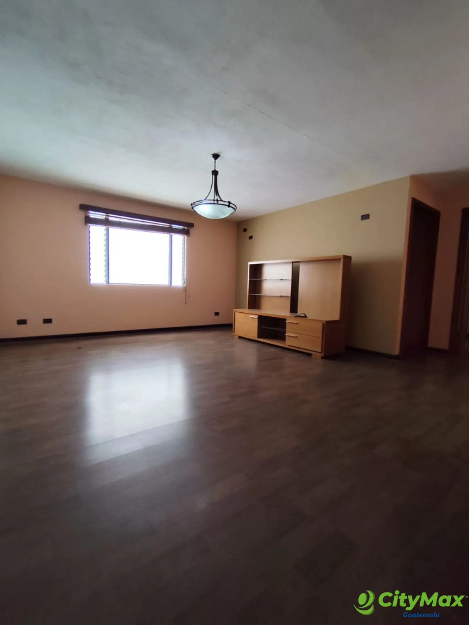 Casa en Renta en Bulevar San Cristóbal Zona 8 de Mixco - foto 15