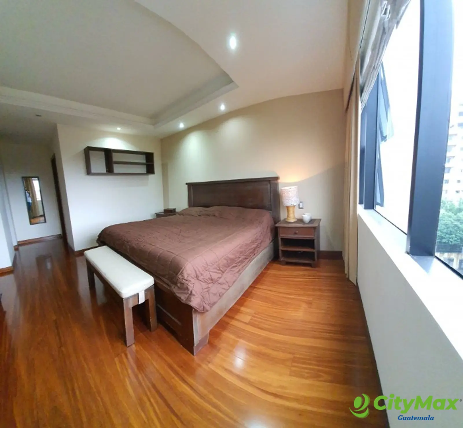 En Alquiler Apartamento Amueblado en Zona 10 Guatemala - foto 10