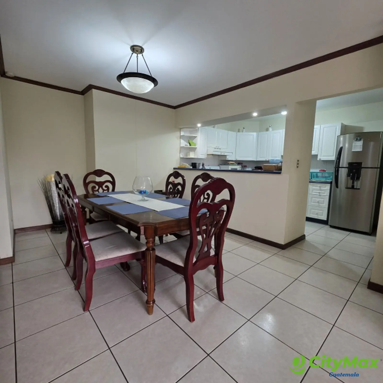 Apartamento Amueblado en Zona 10 Guatemala - foto 2