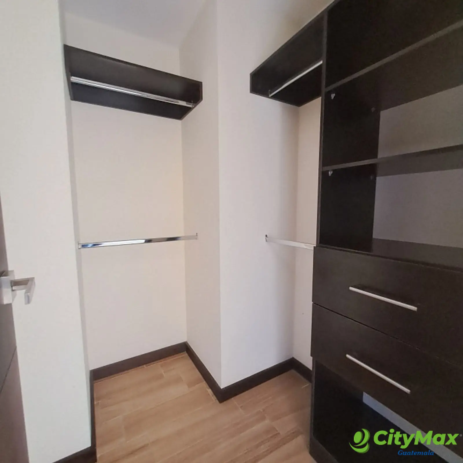 Apartamento en renta zona 15 VH2 - foto 8