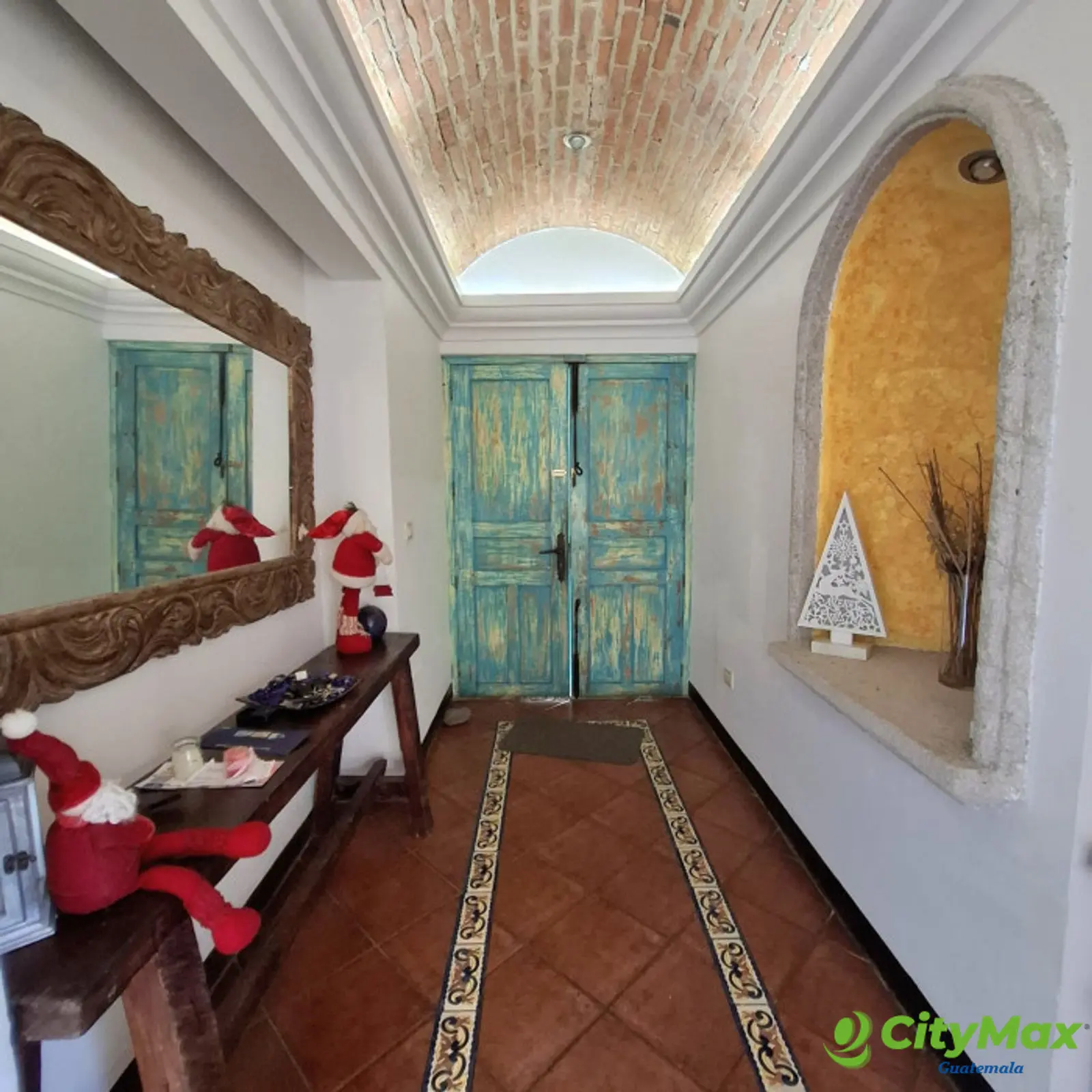 Casa Colonial en Venta en Zona 16, San Isidro - foto 2