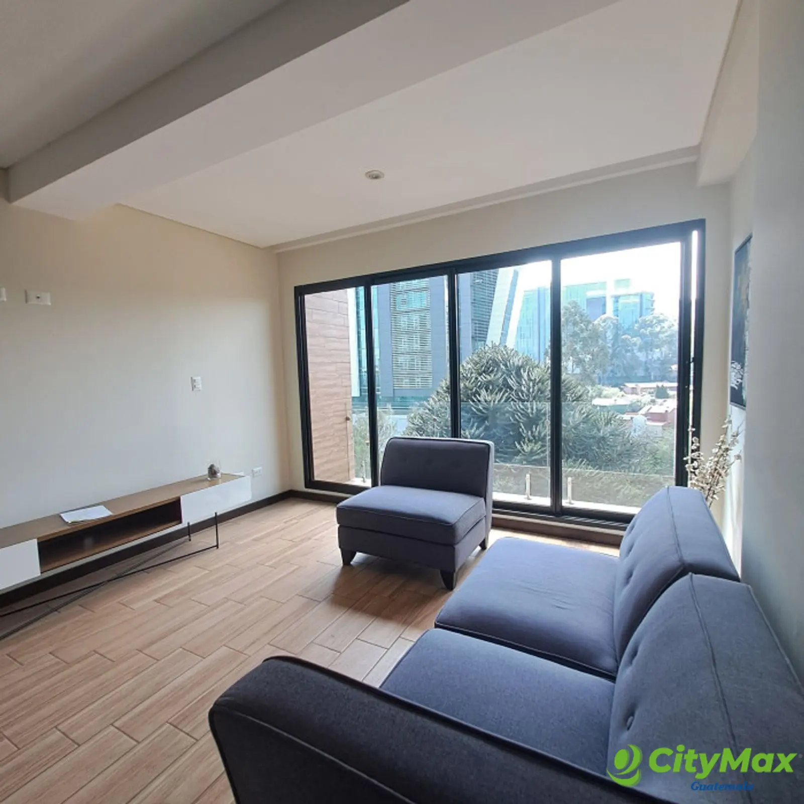 Apartamento en renta zona 15 VH2 - foto 16