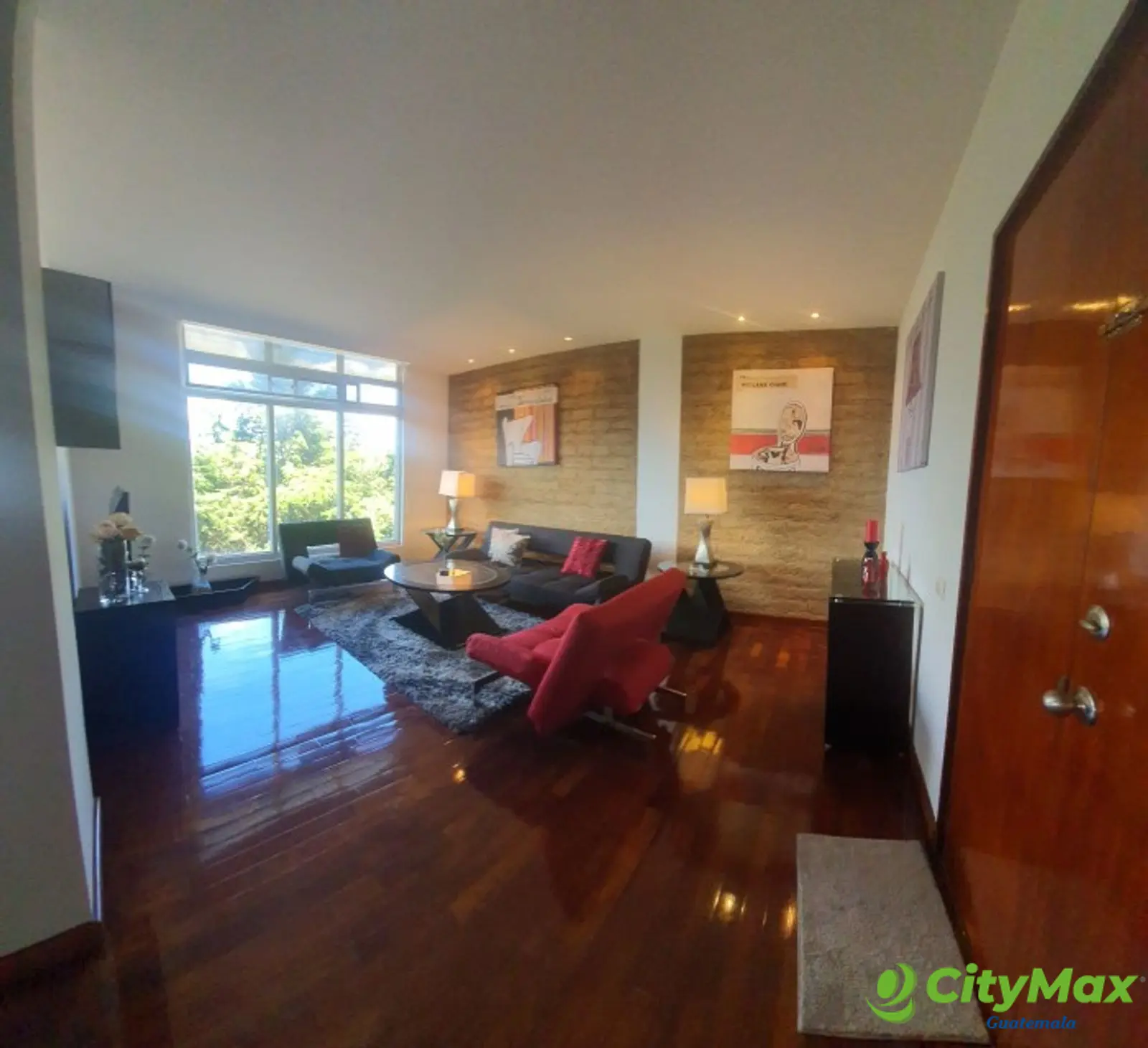 En Renta y Venta Apartamento cercano a Zona 15 - 20221031_103618.jpg
