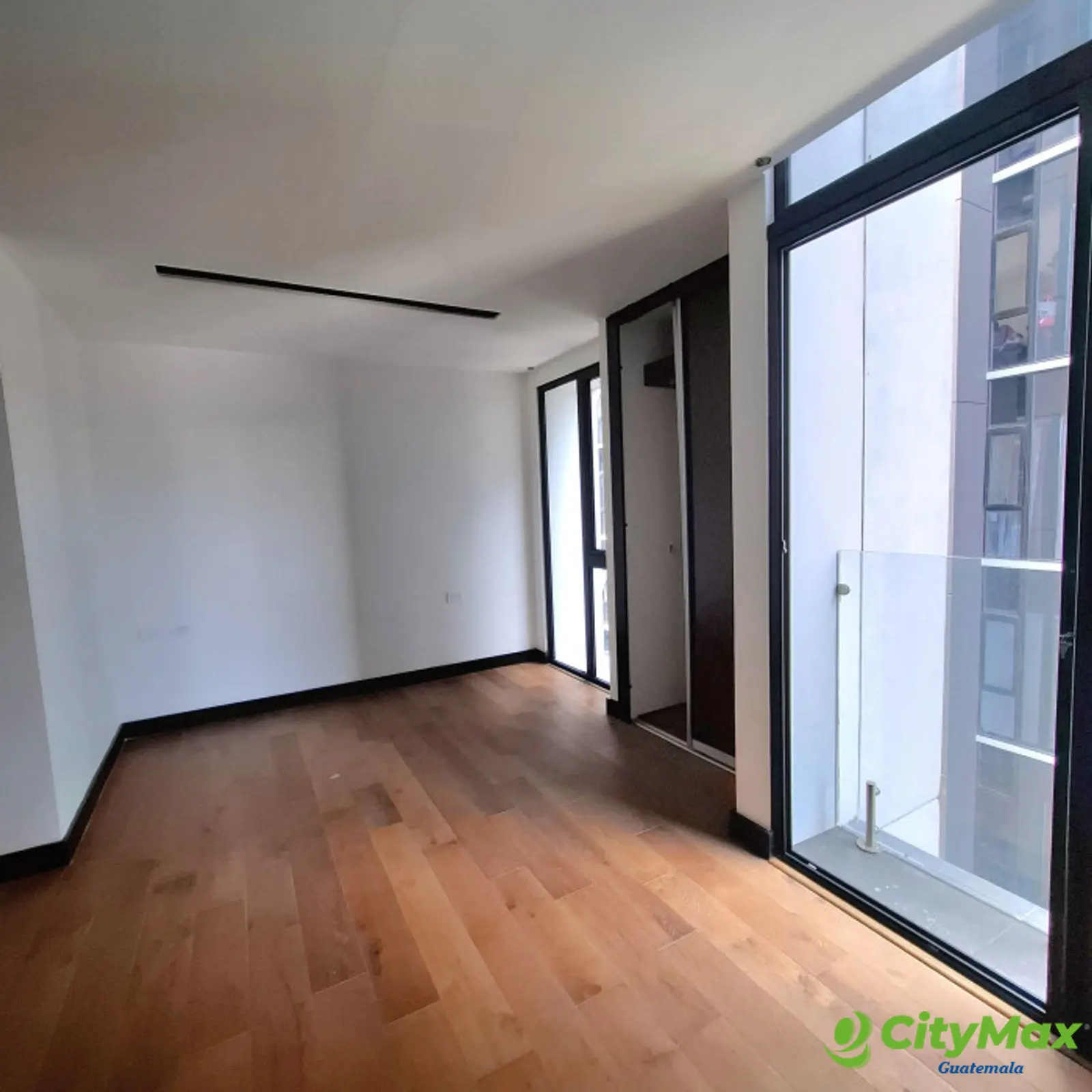 Apartamento en Venta Tipo Estudio en Zona 11 - foto 3