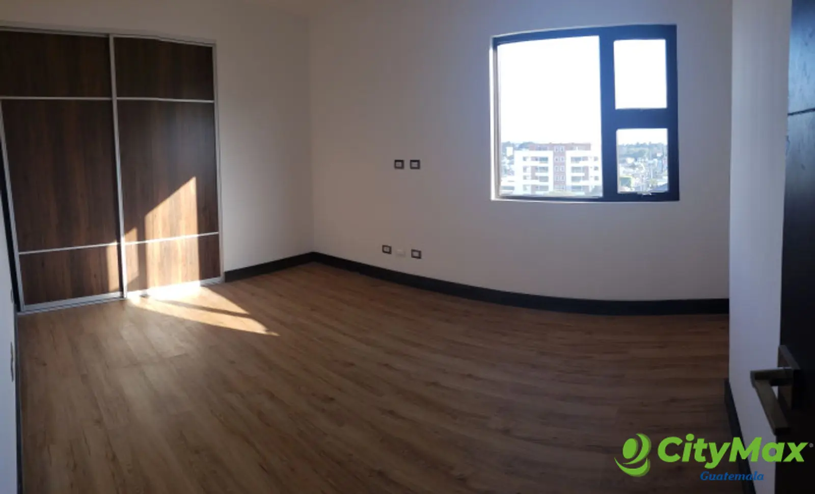 Apartamento en Zona 10 ALQUILER - foto 9