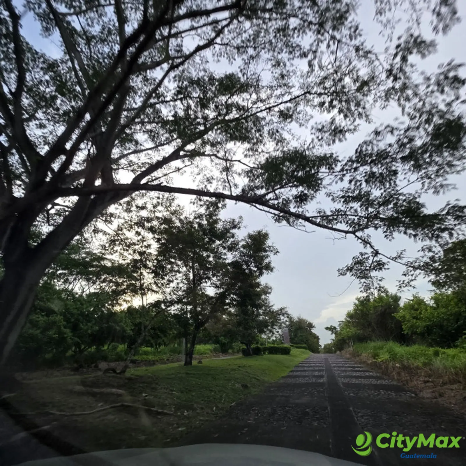 Terreno en venta en Cataratas Uxmel Puerto de San José - foto 3