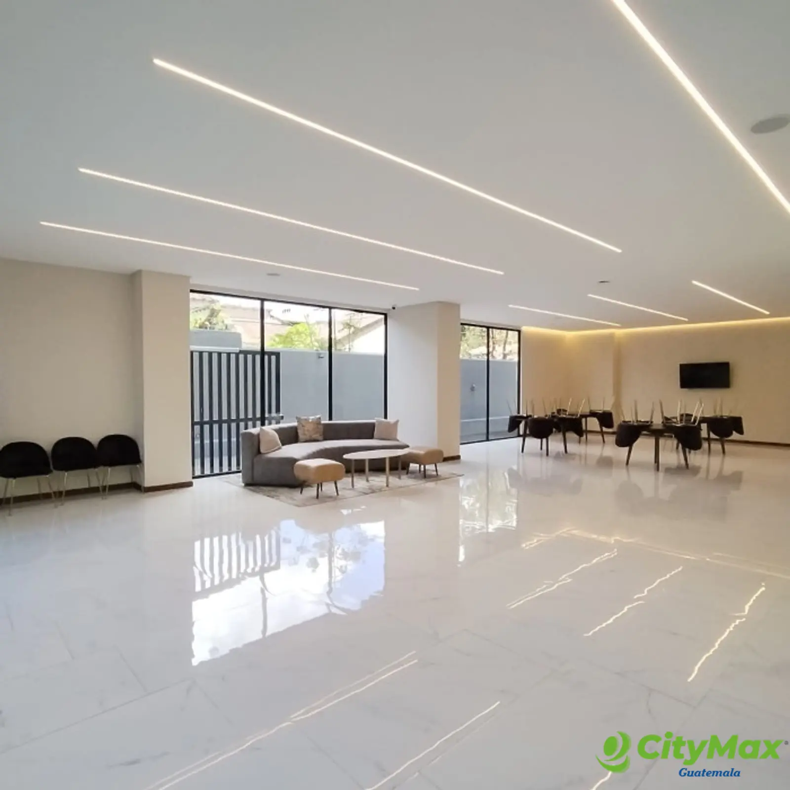 Apartamento Amueblado en Venta o Renta en la Zona 10 - foto 3