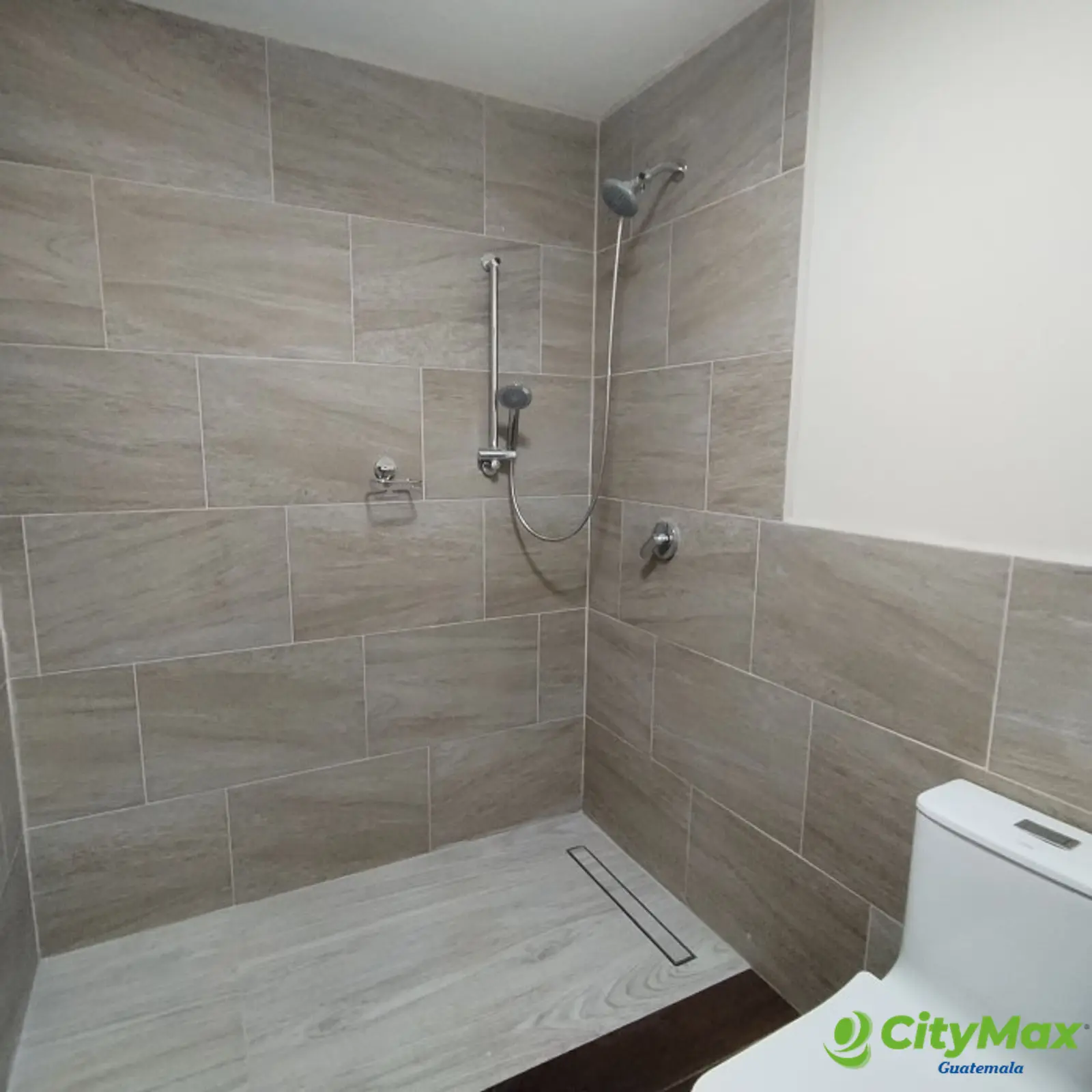 Casa en venta Hacienda Nueva Country Club Guatemala - foto 10