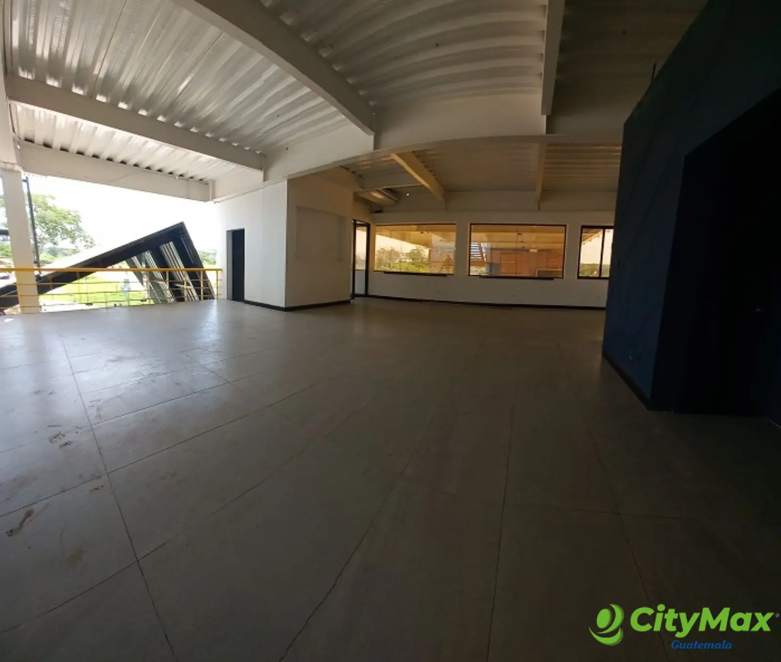 En venta o Alquiler bodegas cerca Puerto Quetzal - foto 3