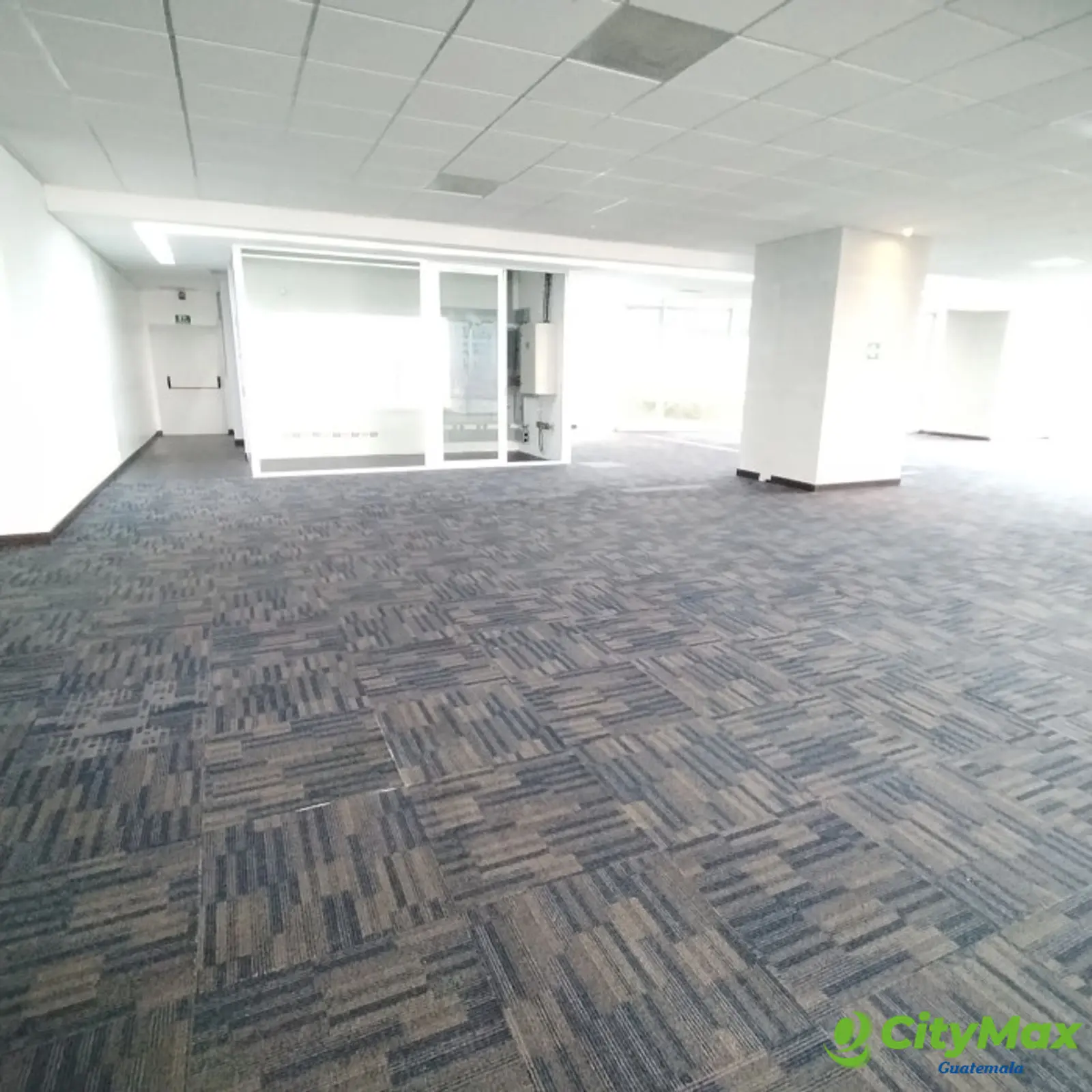 Oficina Administrativa en Renta con 696.65 Mtrs - foto 6