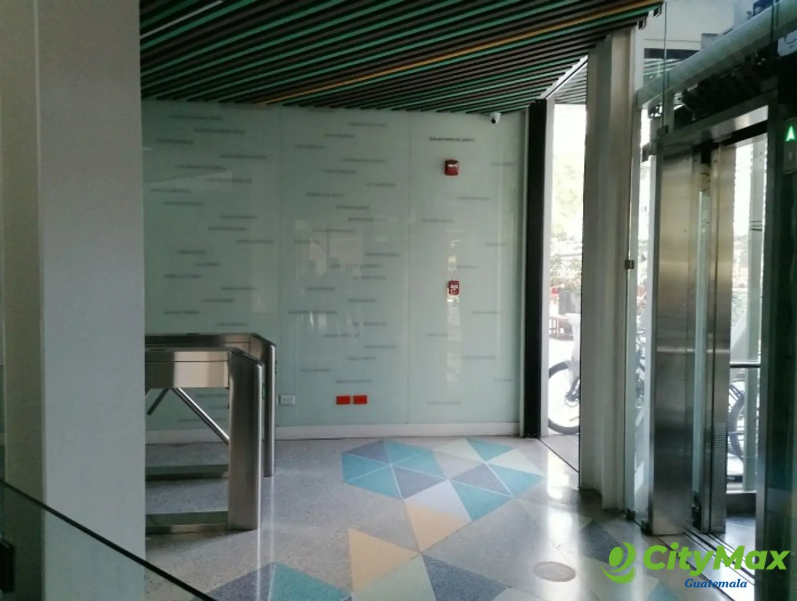 Oficinas Amuebladas y Equipadas en zona 4 Guatemala - foto 9