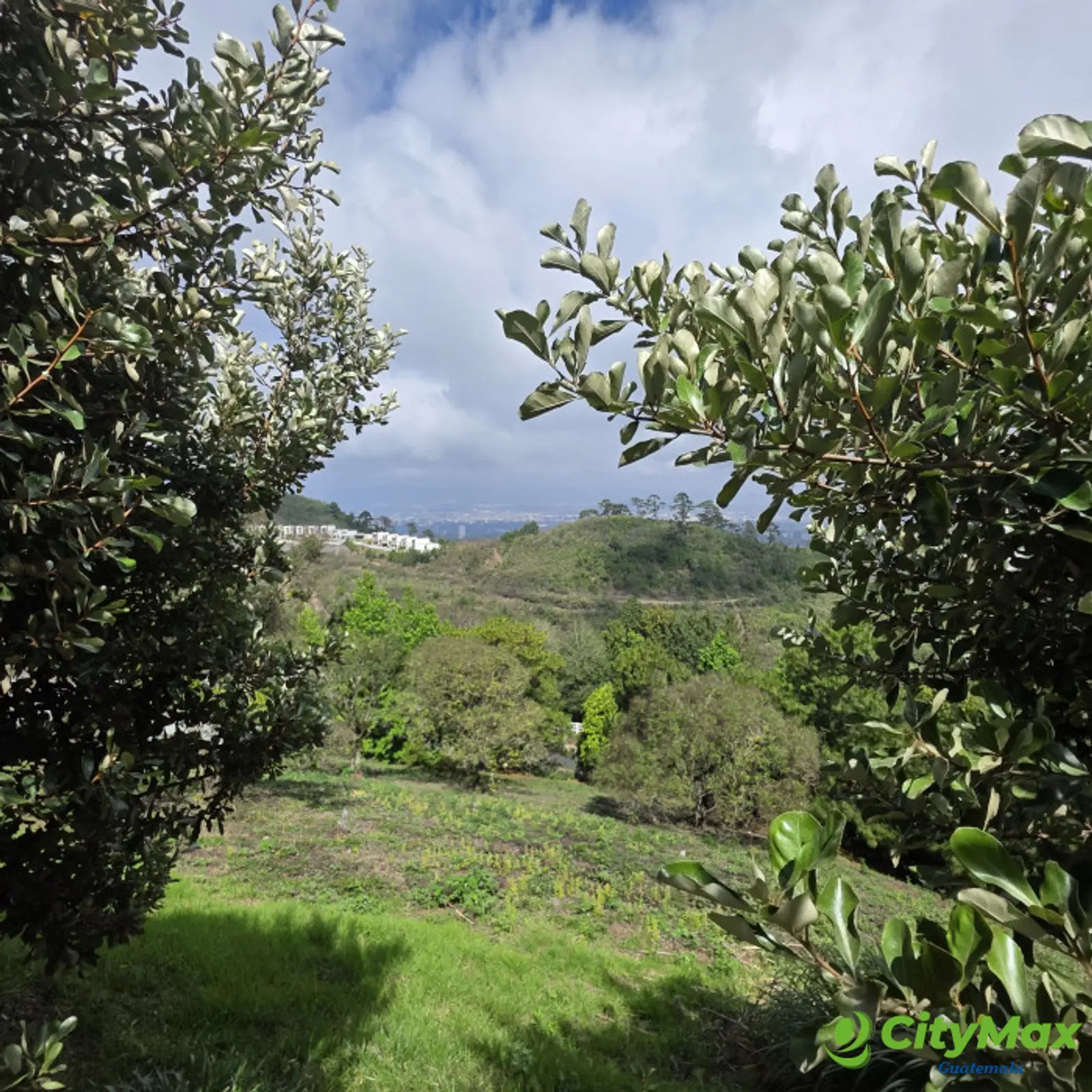 Terreno en venta en El Pulté zona 16 Guatemala - foto 6