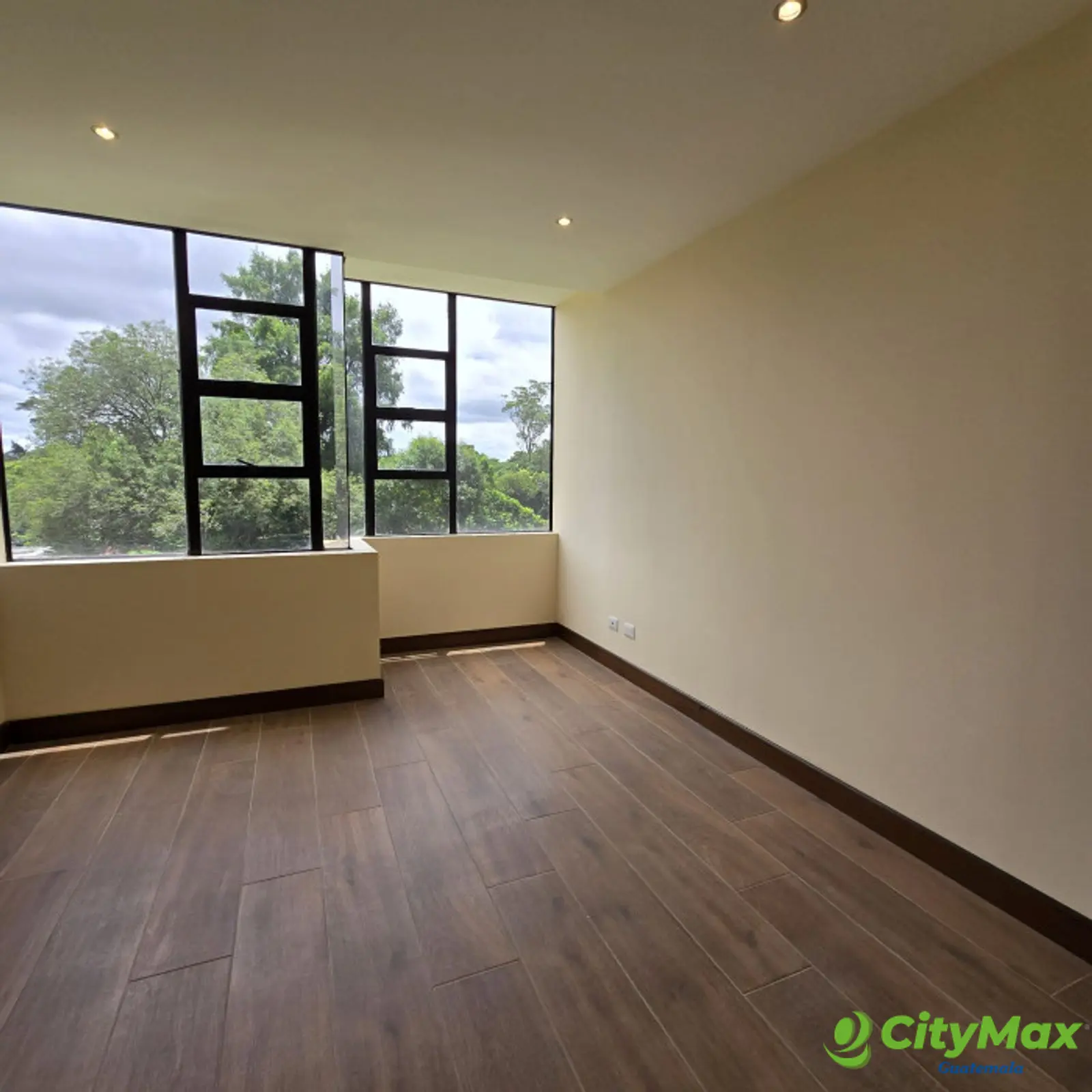 En venta apartamento en Oakland zona 10 Guatemala - foto 25