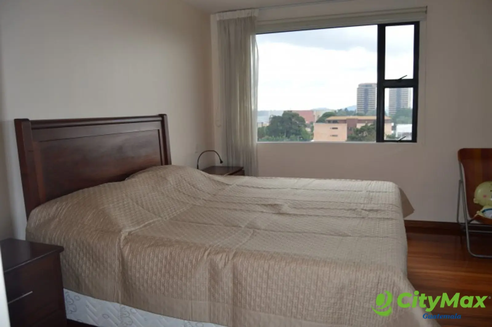 Apartamento amueblado en renta en zona 10 Guatemala - foto 4