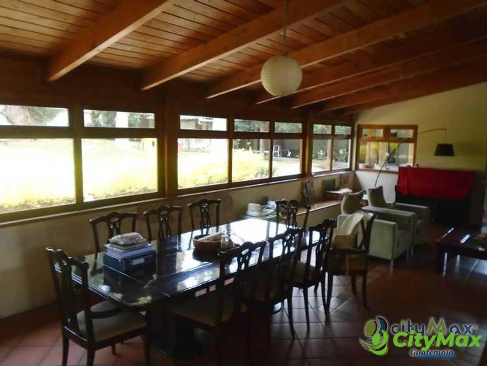 Vendo Hermosa casa en San Cristóbal Mixco, Guatemala - foto 9