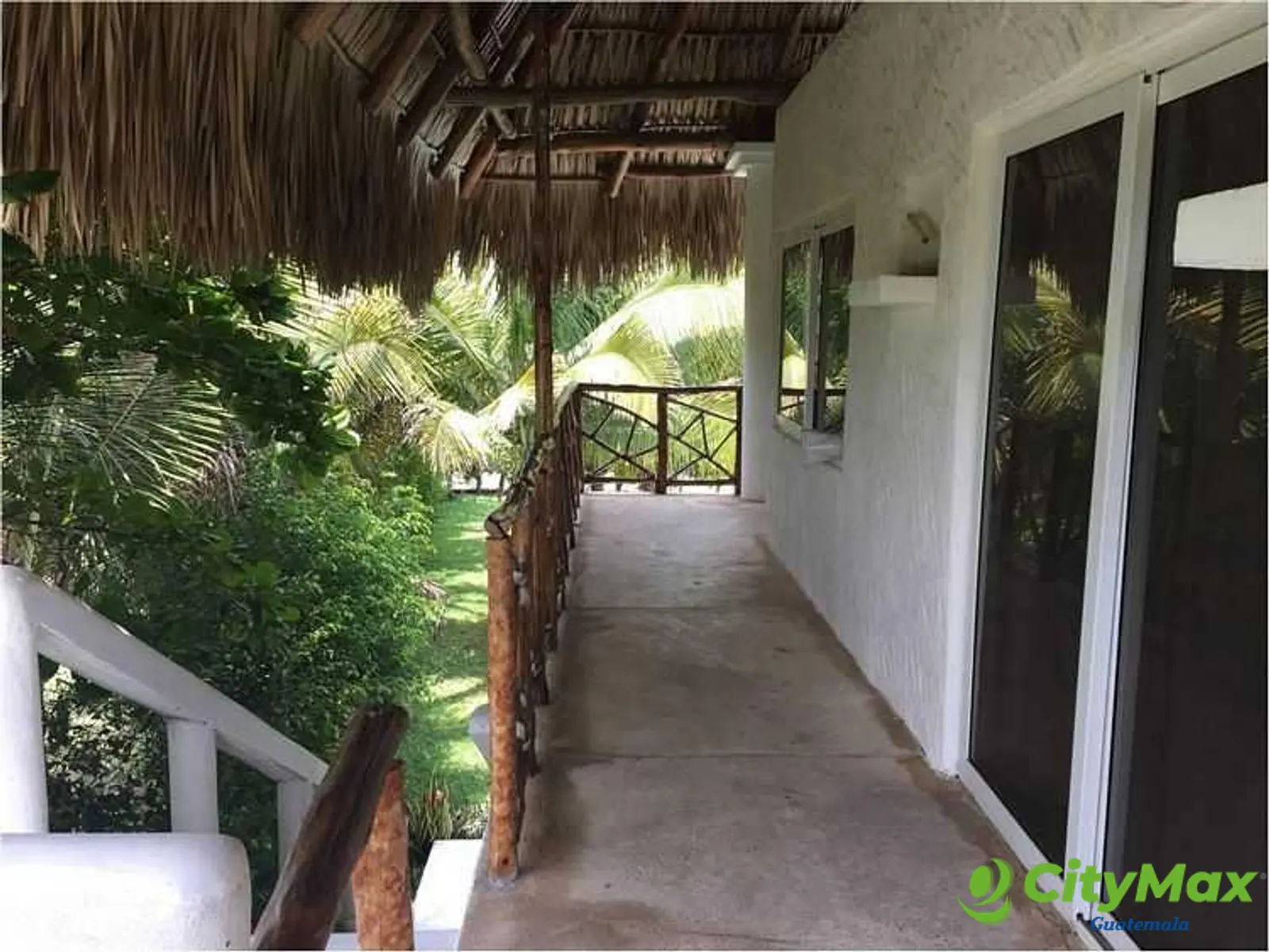 Casa en venta remodelada carretera Iztapa - foto 4