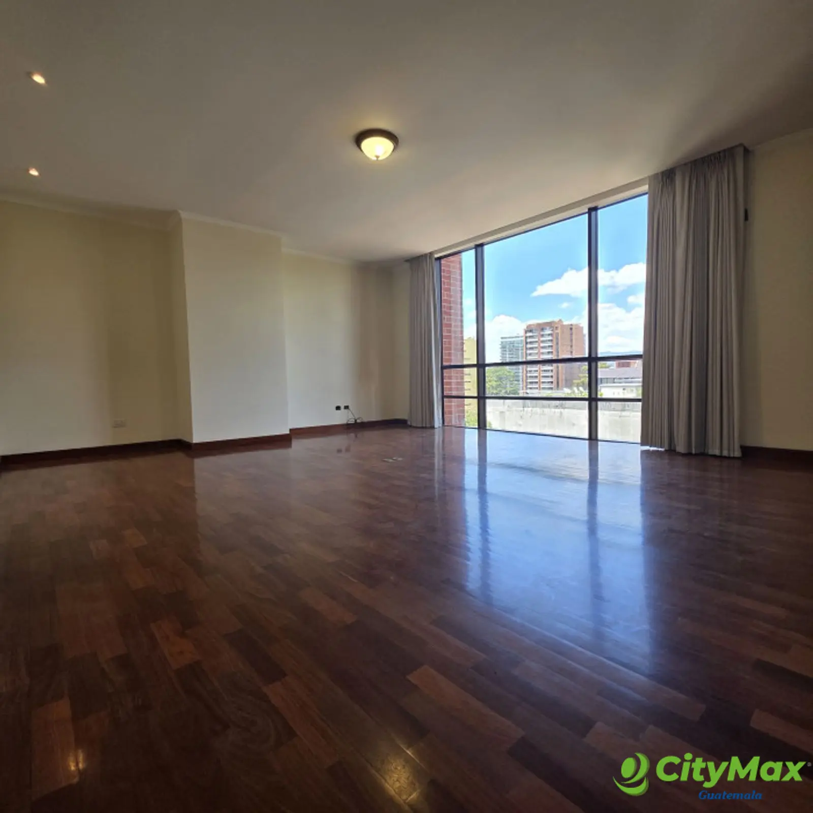Apartamento en renta en Zona 14 Ciudad de Guatemala - foto 12