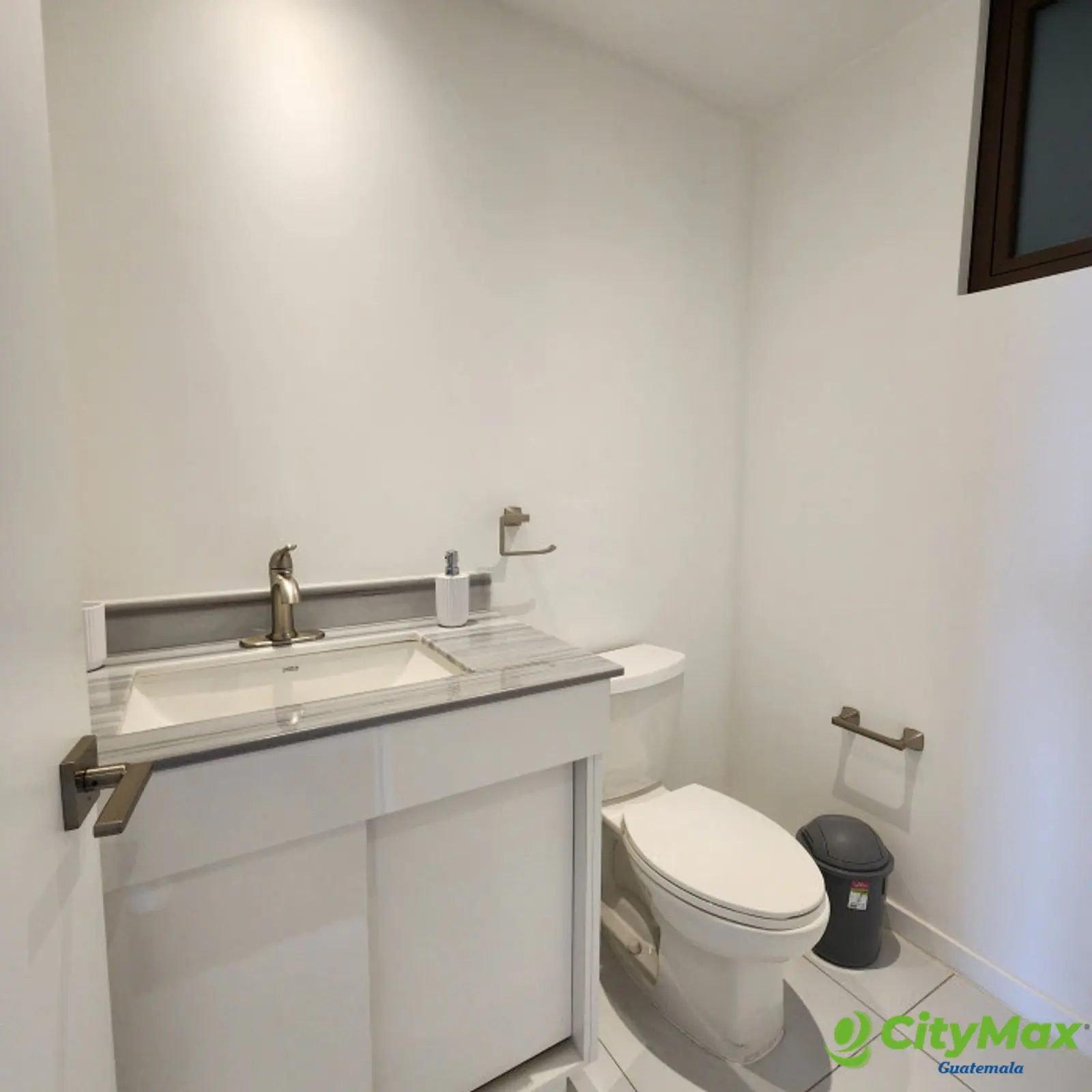 Apartamento Amueblado renta de 3 habitaciones zona 10 - foto 25