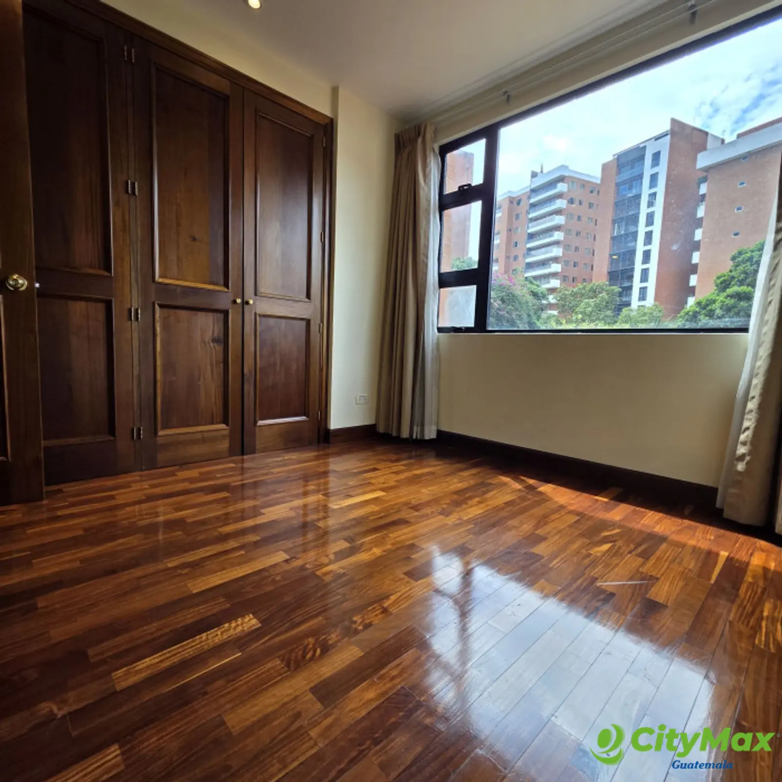 Apartamento En Renta en Zona 10 Altos De Santa Clara - foto 16