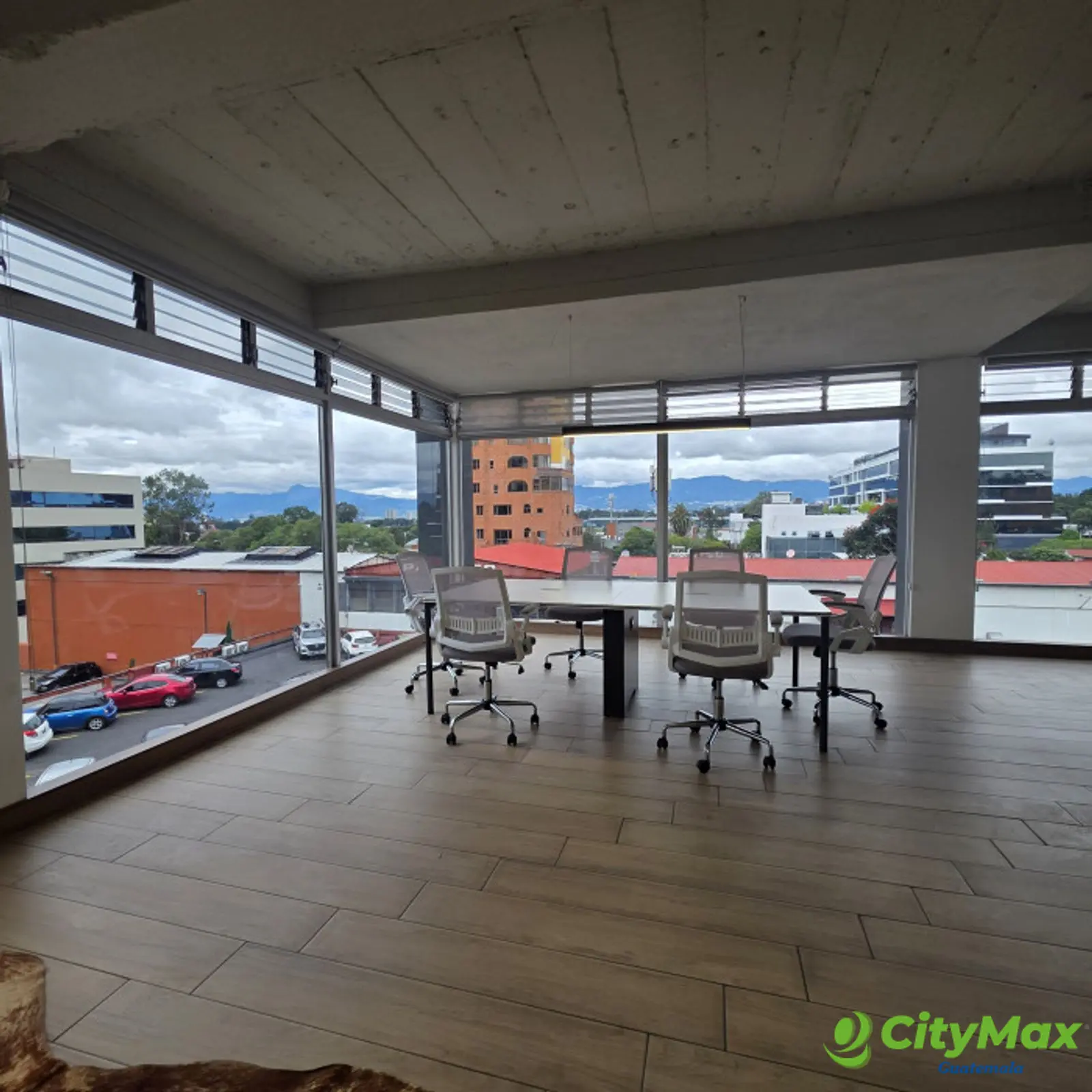 Oficina Corporativa en RENTA Zona 13 Las Américas - foto 4