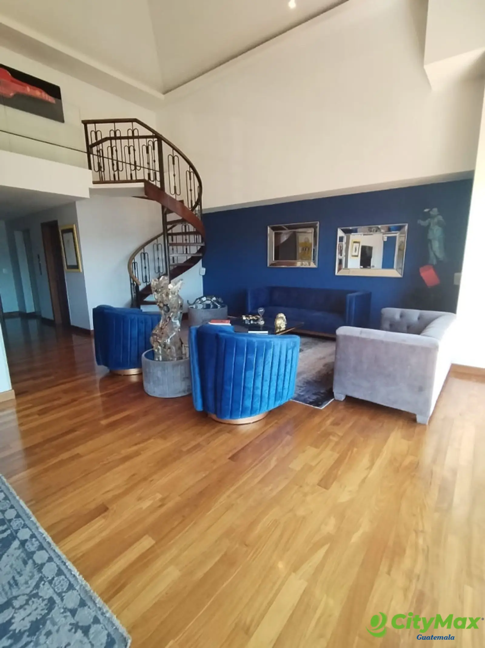 En venta Penthouse zona 10 Guatemala - foto 9