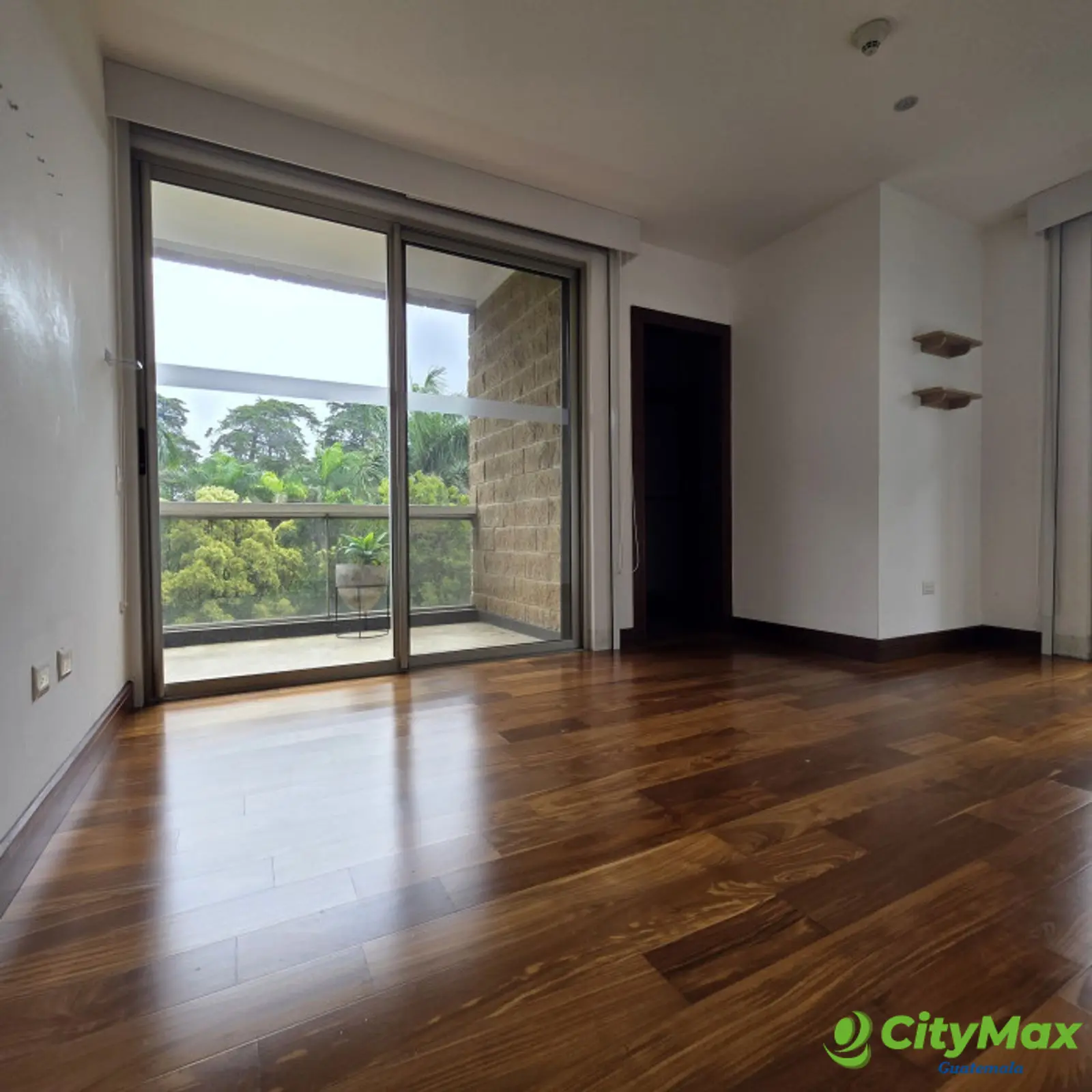 En Alquiler Apartamento en Tiffany Zona 14 - foto 21