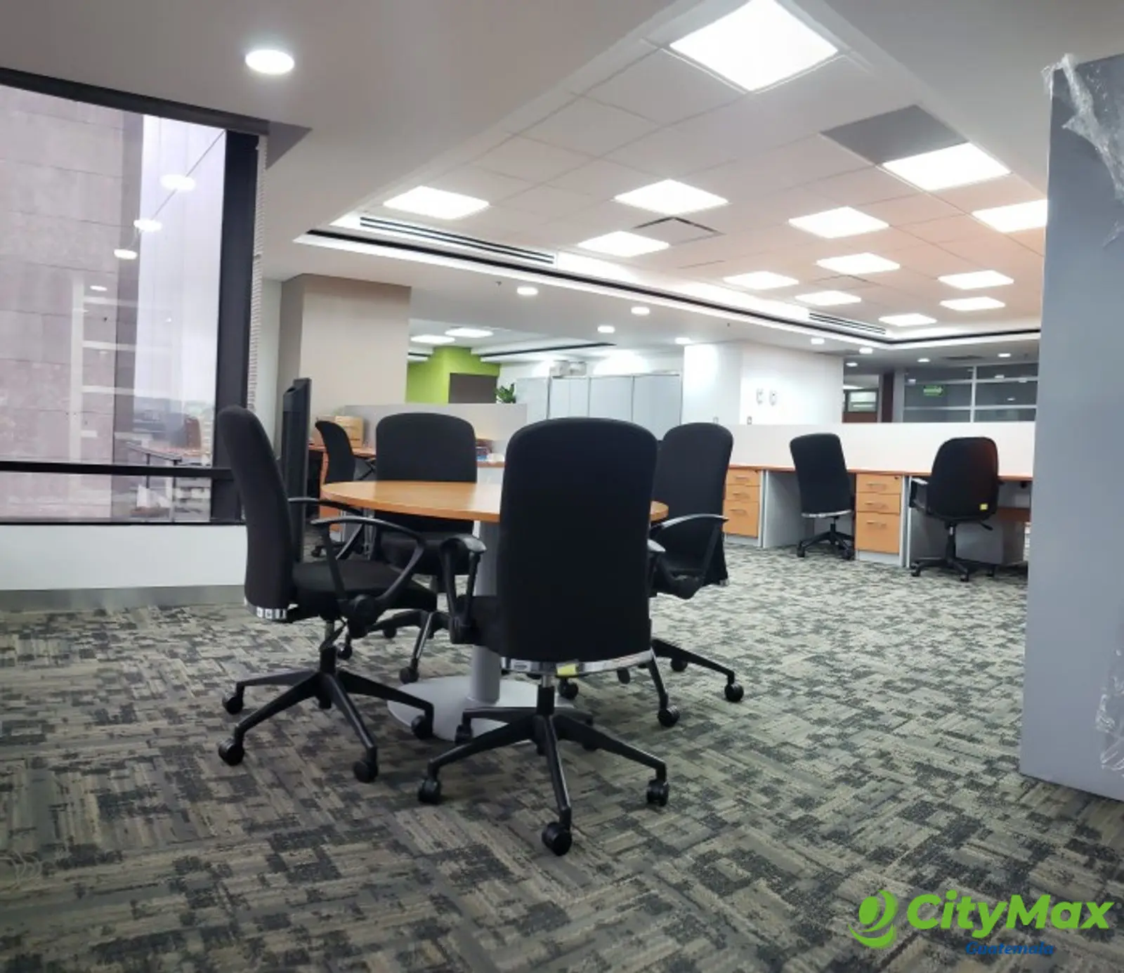 Oficina en venta zona 10 NIVEL COMPLETO inversión  - foto 11