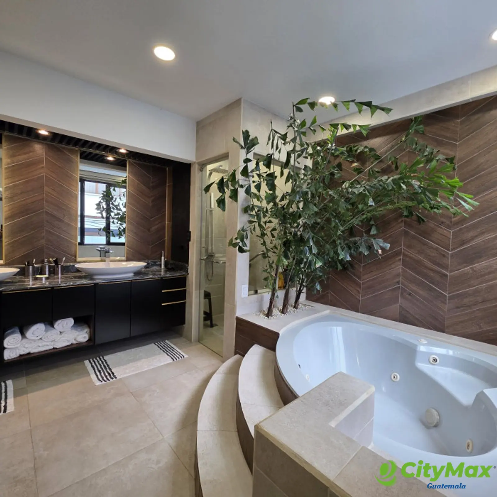 Exclusiva Casa en Venta en Zona 15 Guatemala - foto 21