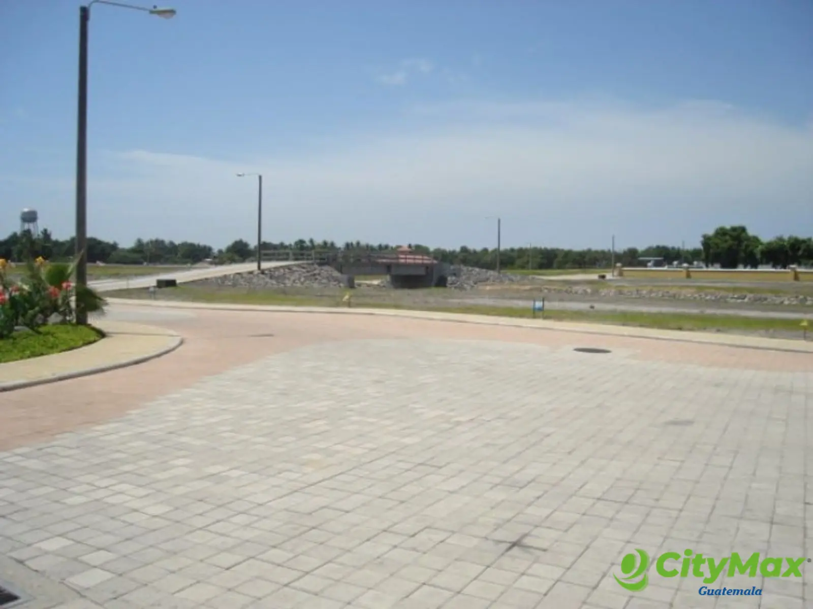 Terreno en venta con 1119.02Vr2 en Iztapa - foto 3