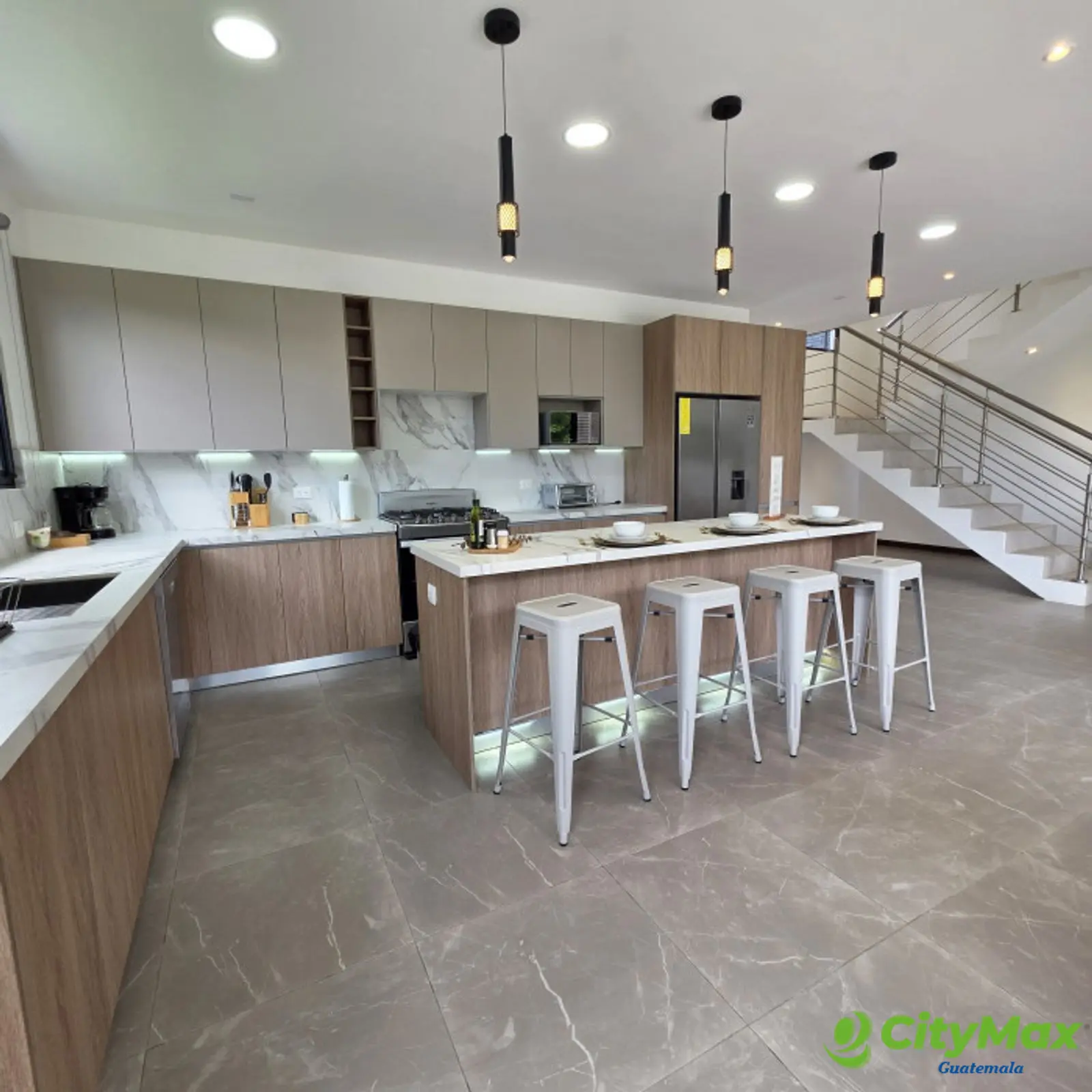 Exclusiva Casa en Venta en Laguna El Pino Santa Rosa - foto 10