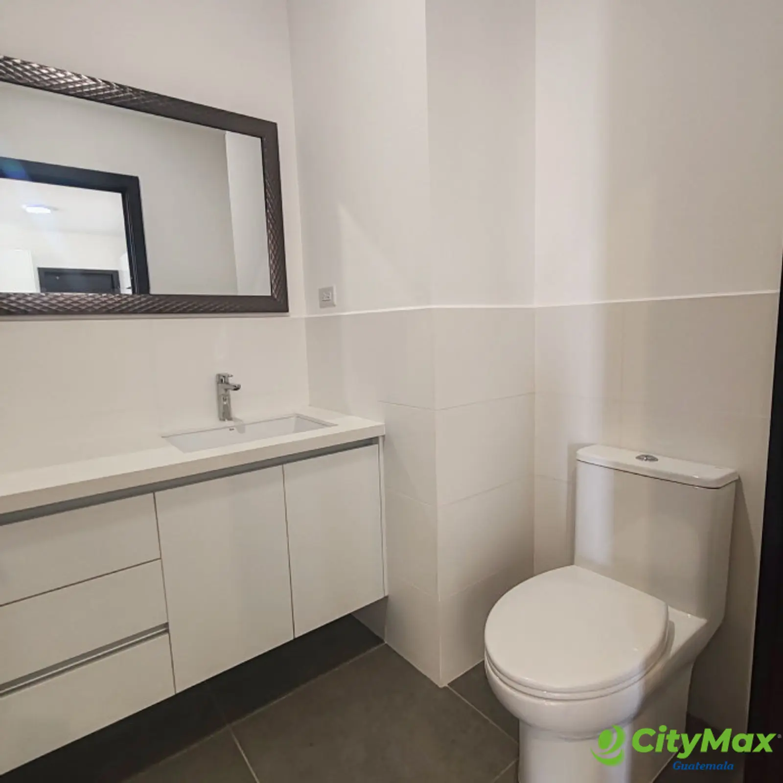 Apartamento en renta en Lirios de Cayala zona 16 - foto 11
