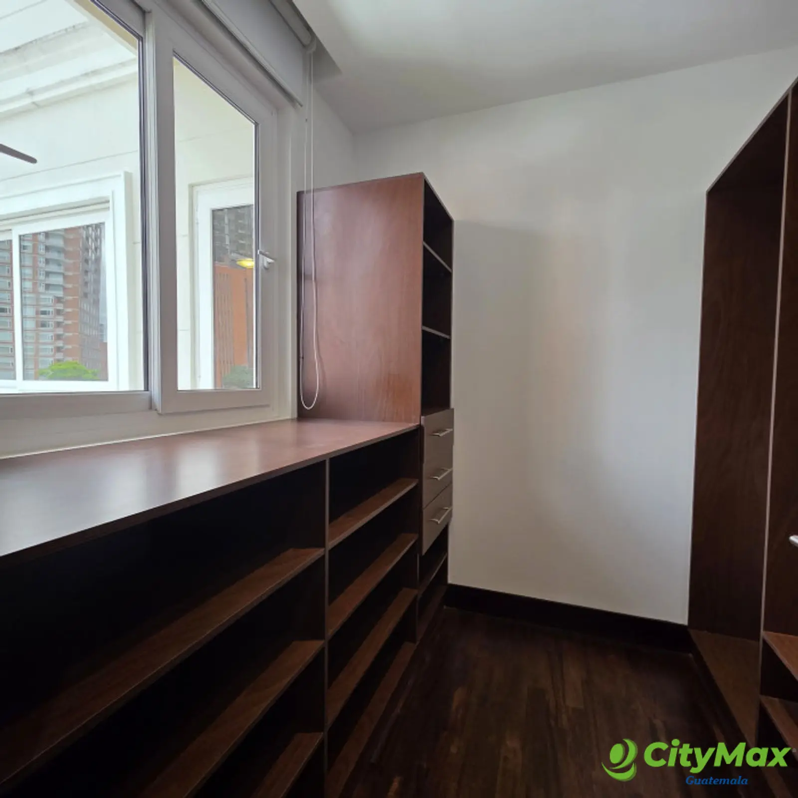 Lujoso Apartamento en Alquiler en Zona 14 Guatemala - foto 26