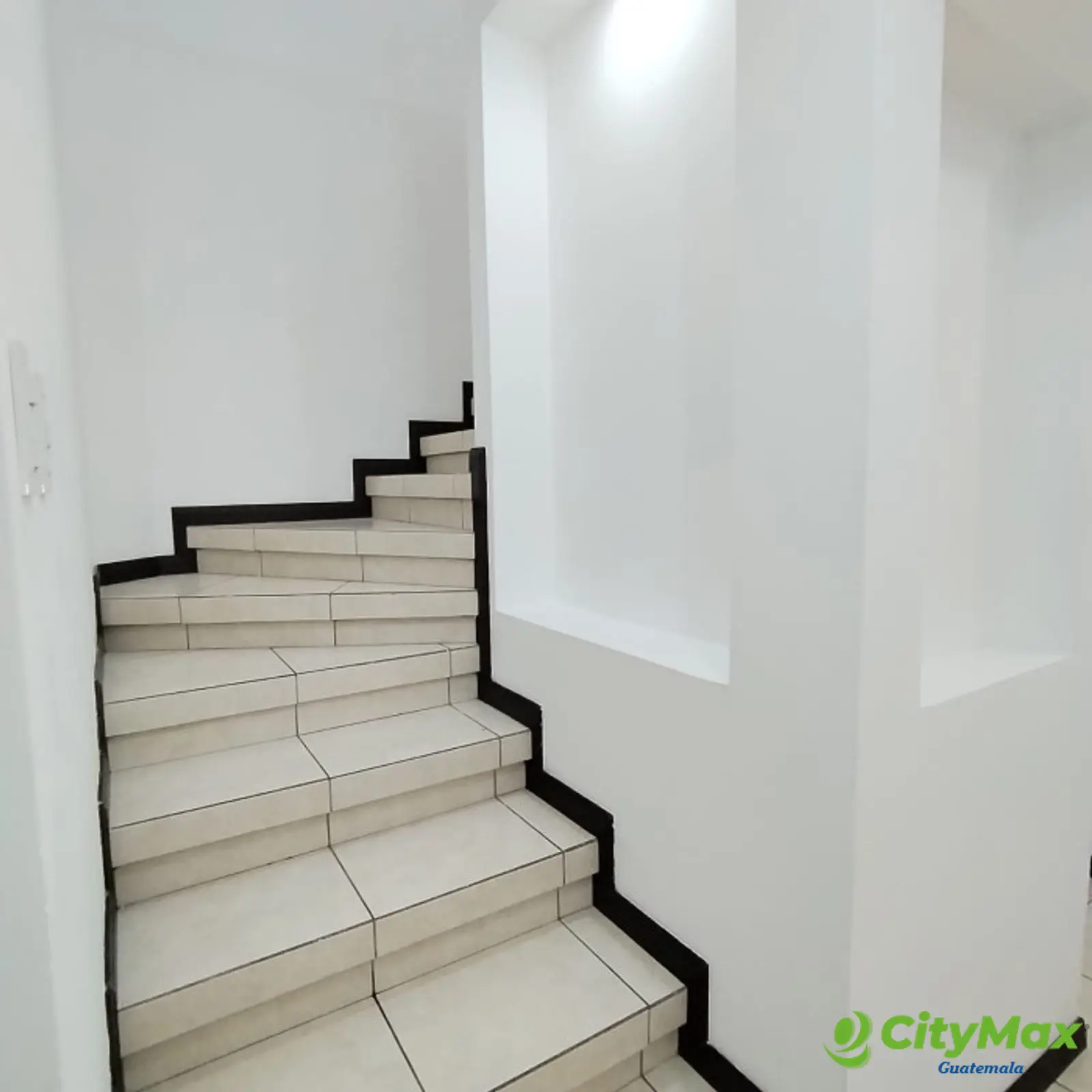 Casa en Venta en Vistas De San Isidro Zona 16 INVERSIÓN - foto 12