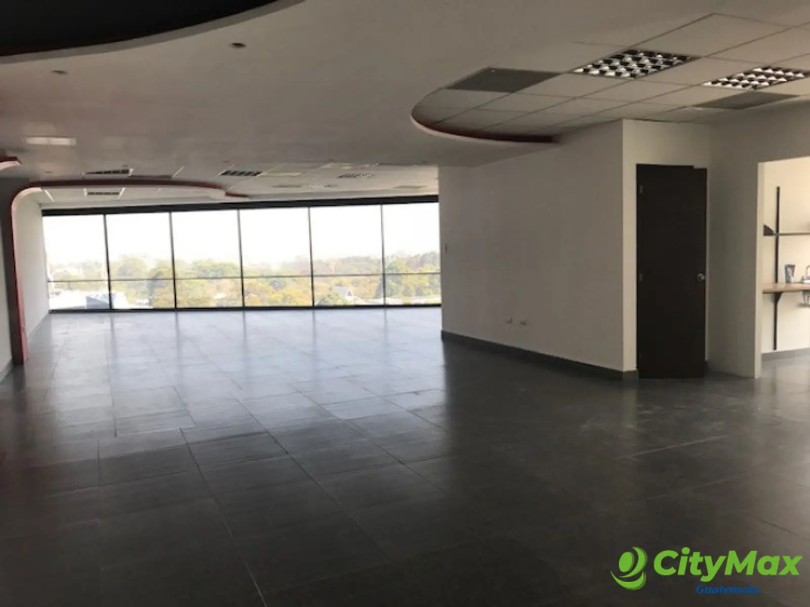 Oficina en renta o venta en zona 10 Guatemala - foto 10