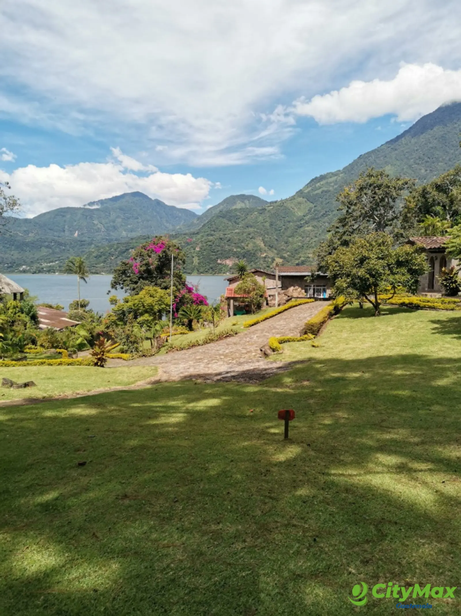 Espectácular Casa Santiago Atitlán a la Venta - foto 26