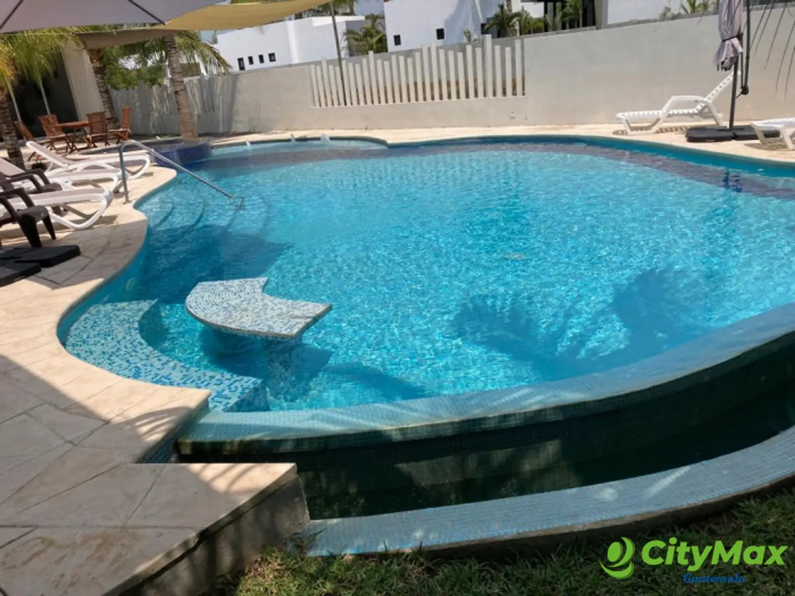 Lujosa Casa en Venta en Juan Gaviota Guatemala - foto 8