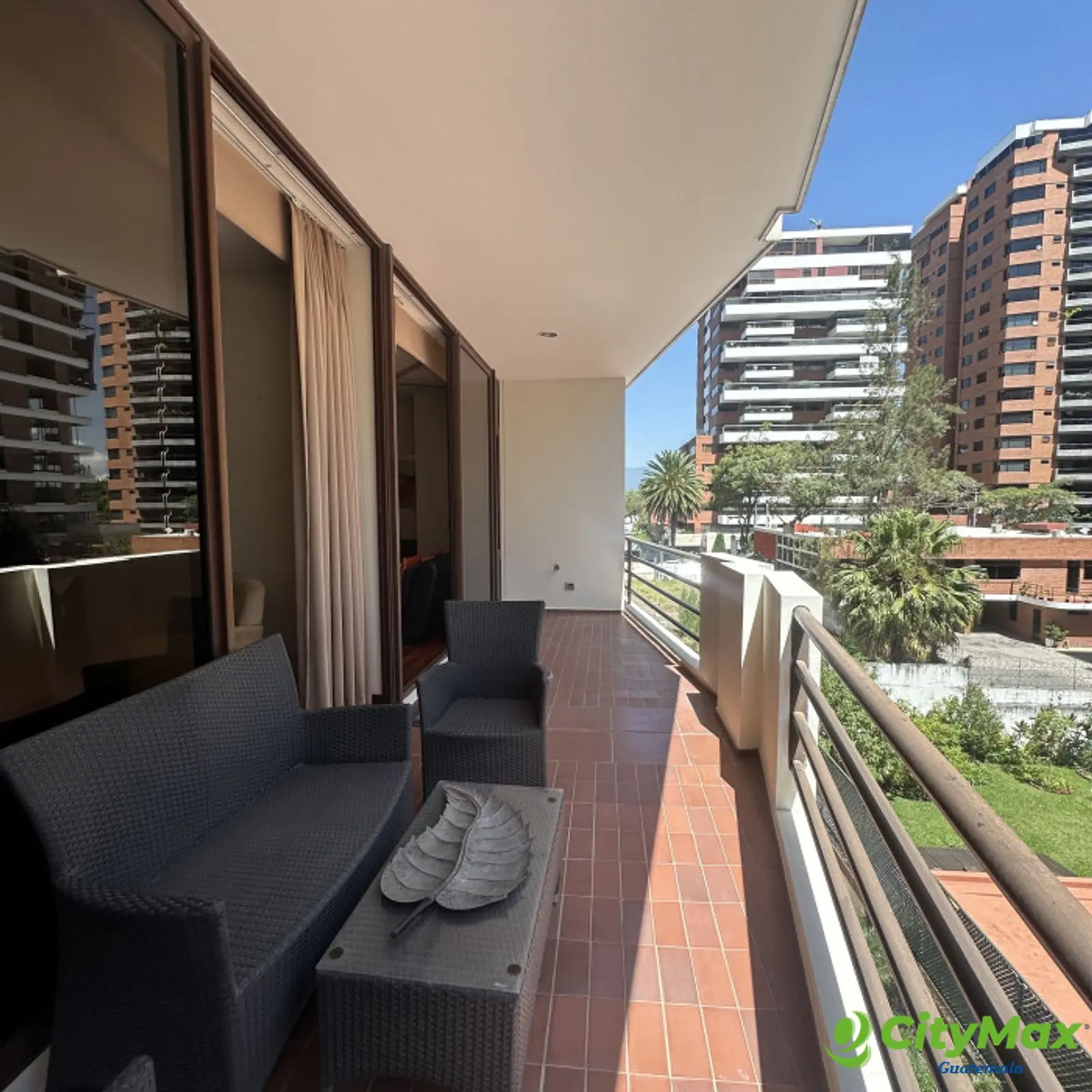 En Venta y Renta Apartamento en Edificio de Zona 14 - foto 6