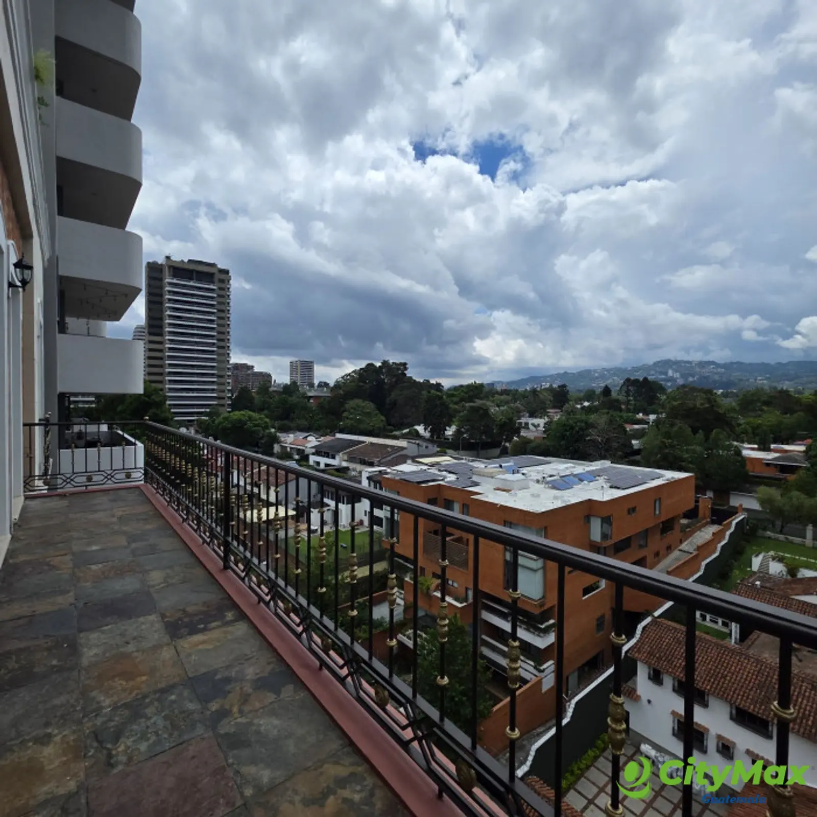 Lujoso Apartamento en Alquiler en Zona 14 Guatemala - foto 3
