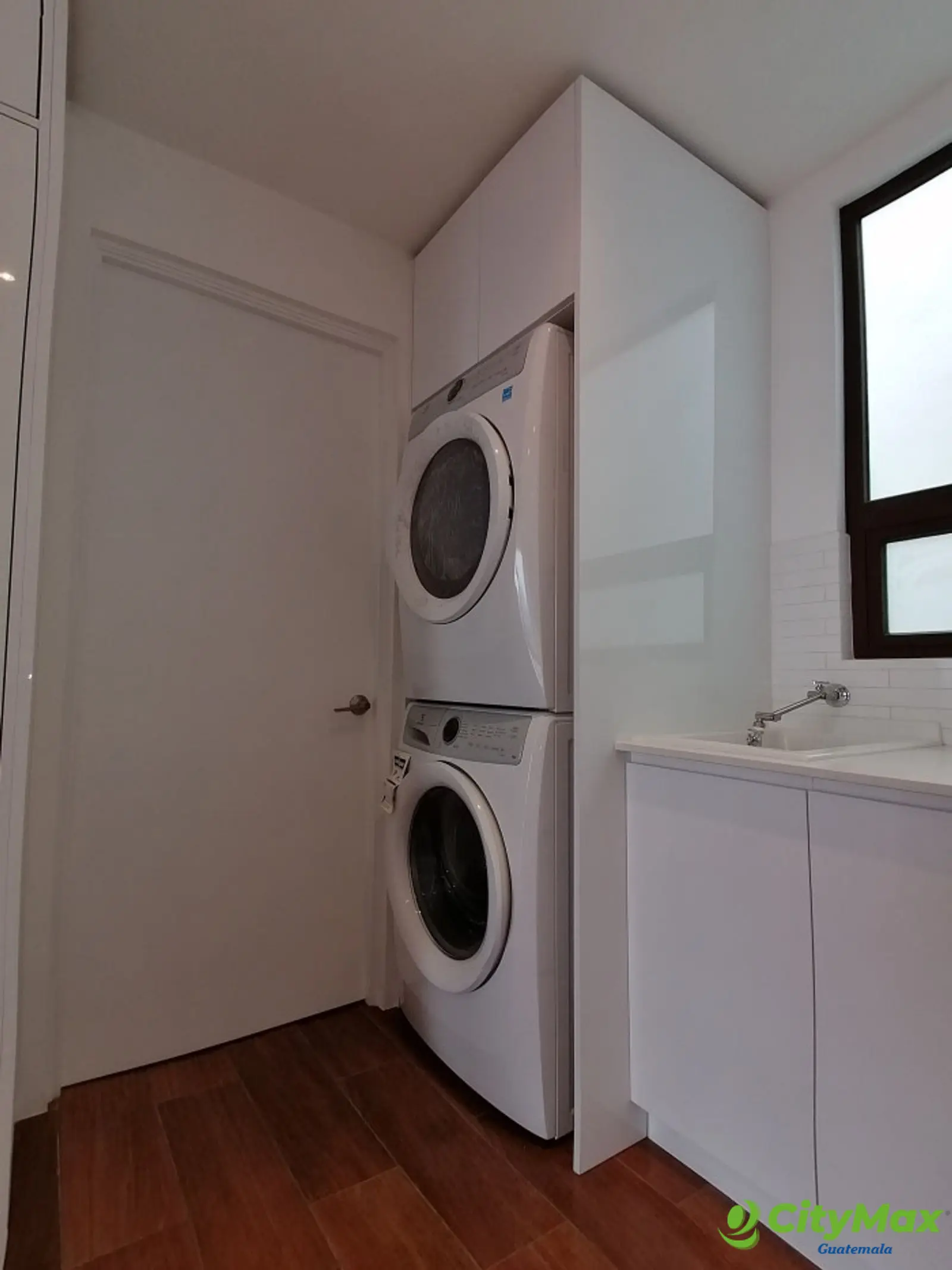Hermoso Apartamento en renta en zona 10 Guatemala - foto 10