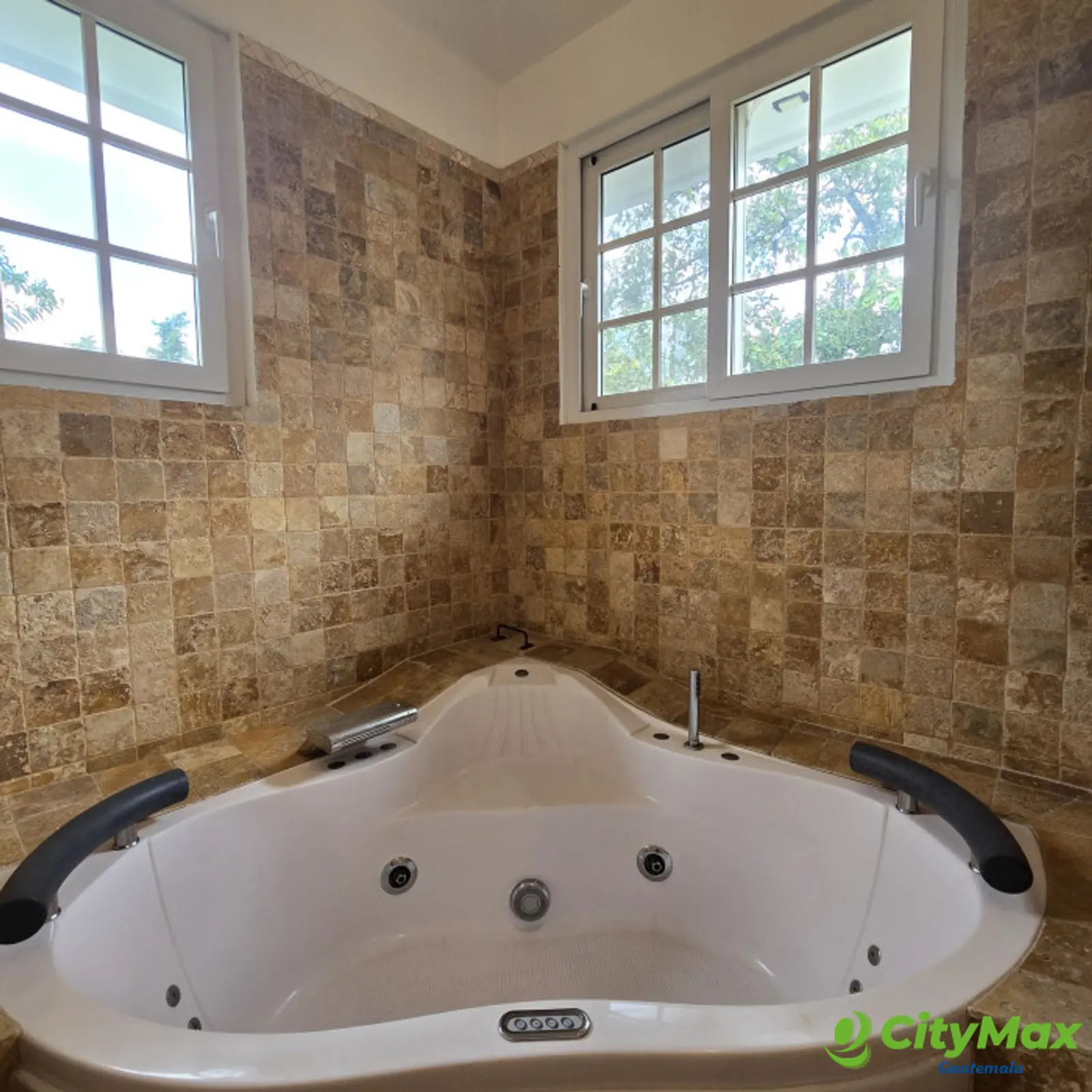 Casa en venta en Foresta de Cayala zona 16 - foto 21