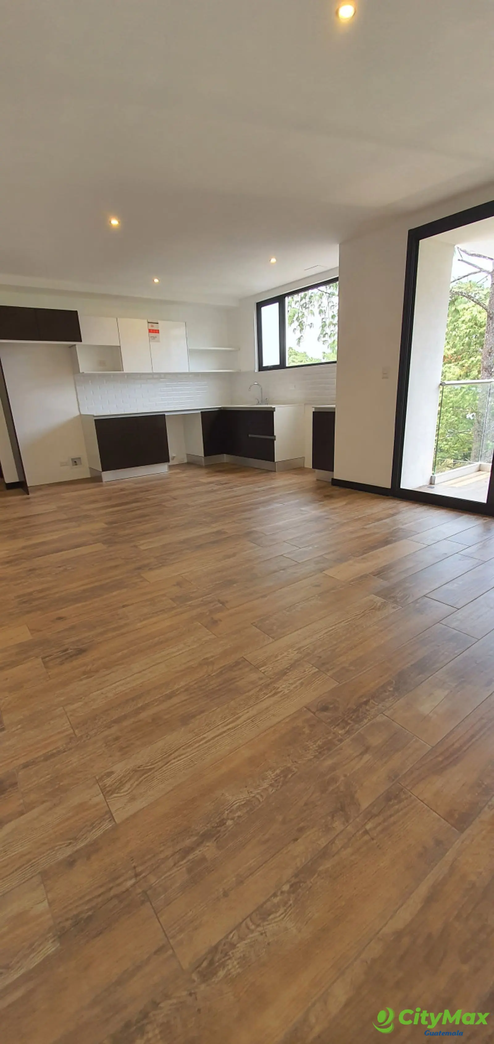 Apartamento en venta en Kanajuyu Zona 16 - foto 12