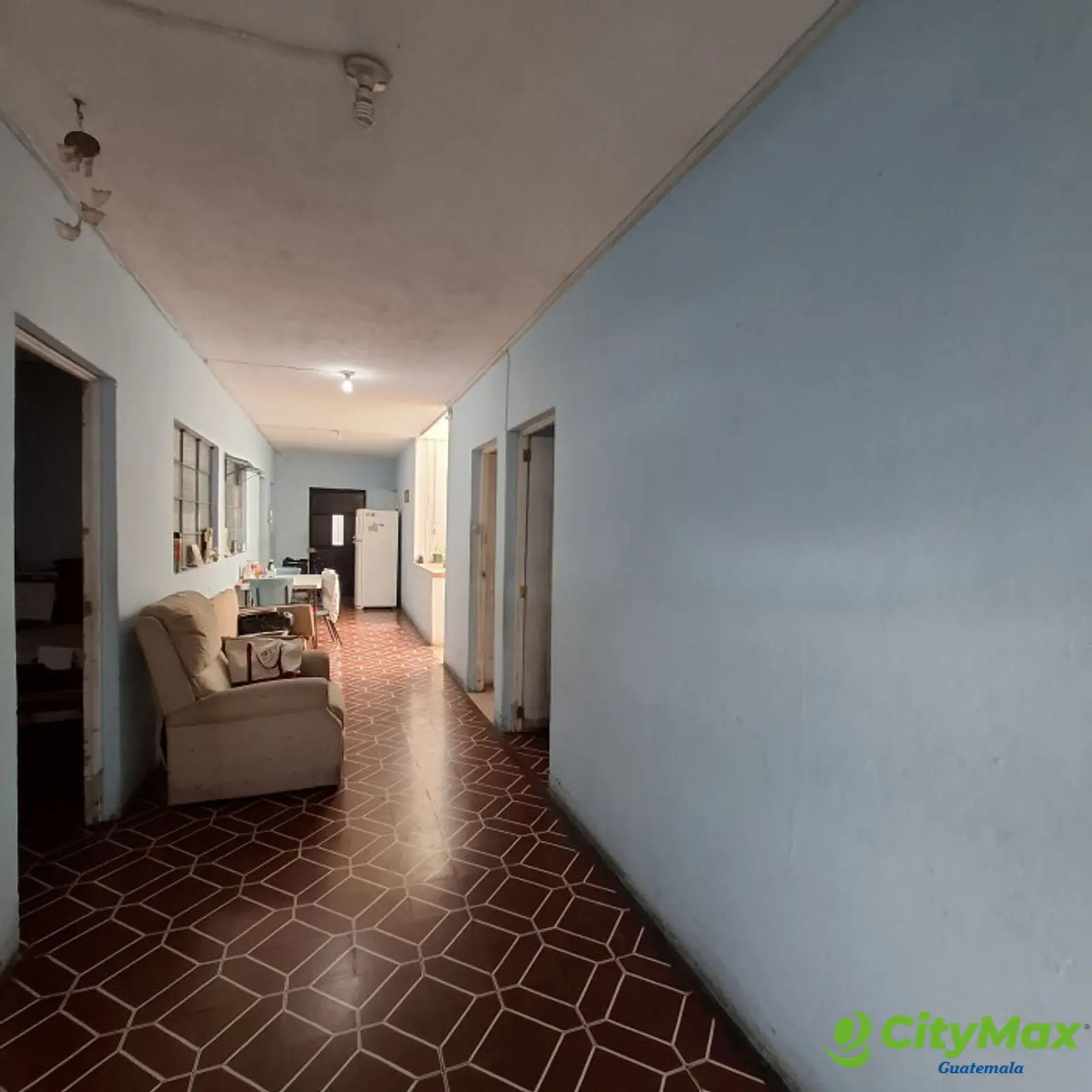 Casa en venta en zona 7 Tikal 1 Avenida Principal - foto 2